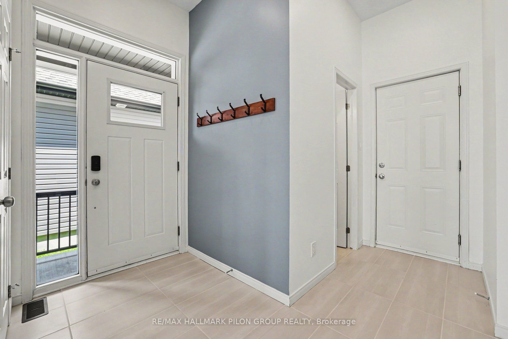 38 Riddell Street Property Photo 2