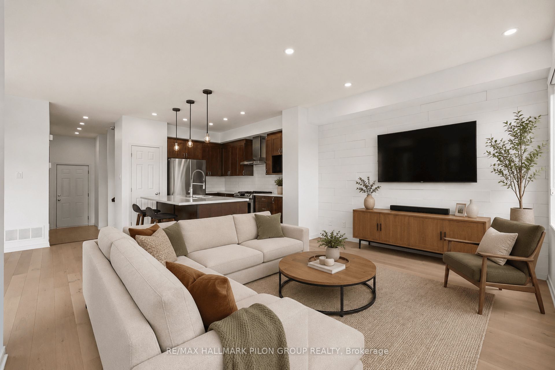 38 Riddell Street Property Photo 3