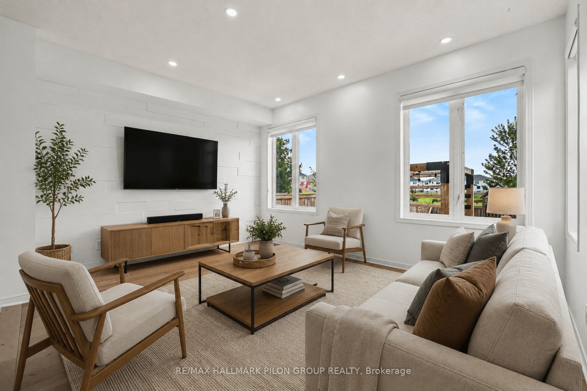 38 Riddell Street Property Photo 4
