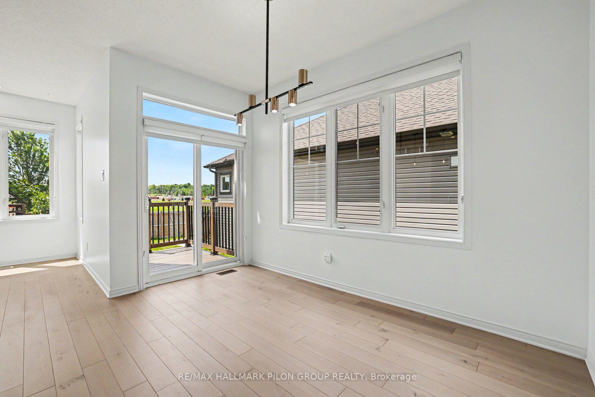 38 Riddell Street Property Photo 6