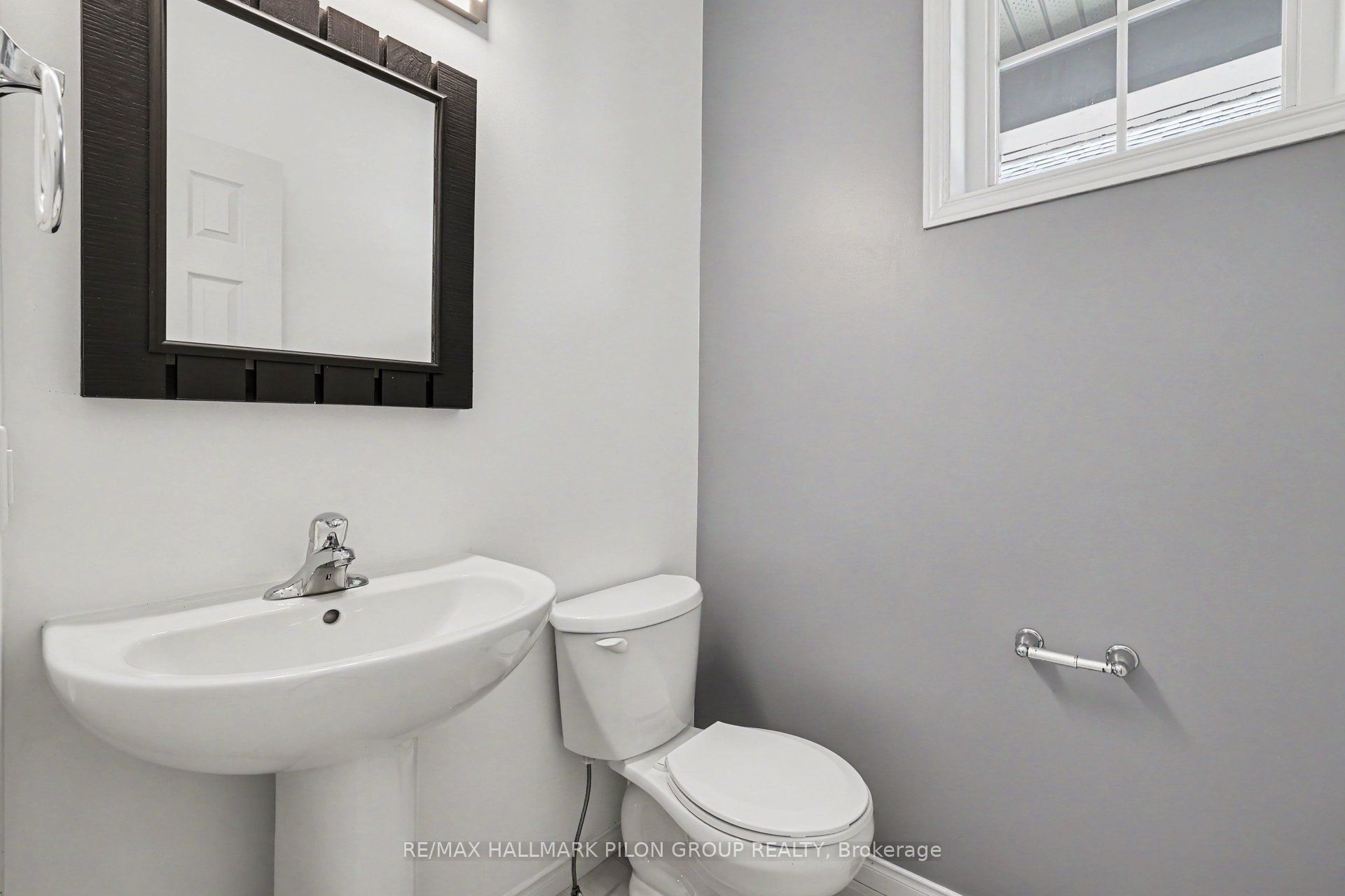 38 Riddell Street Property Photo 12