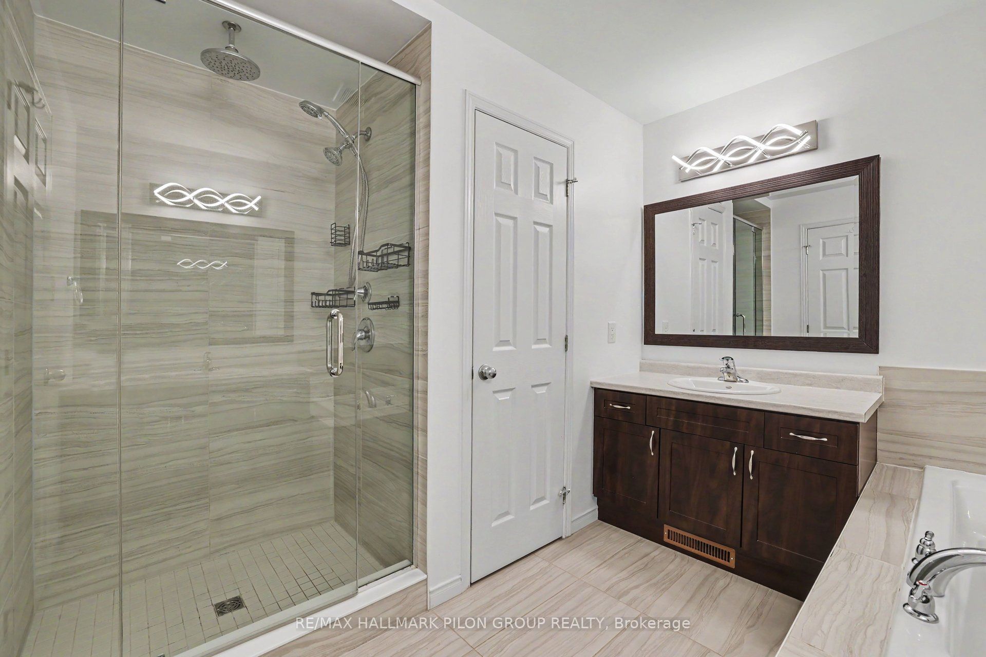 38 Riddell Street Property Photo 16