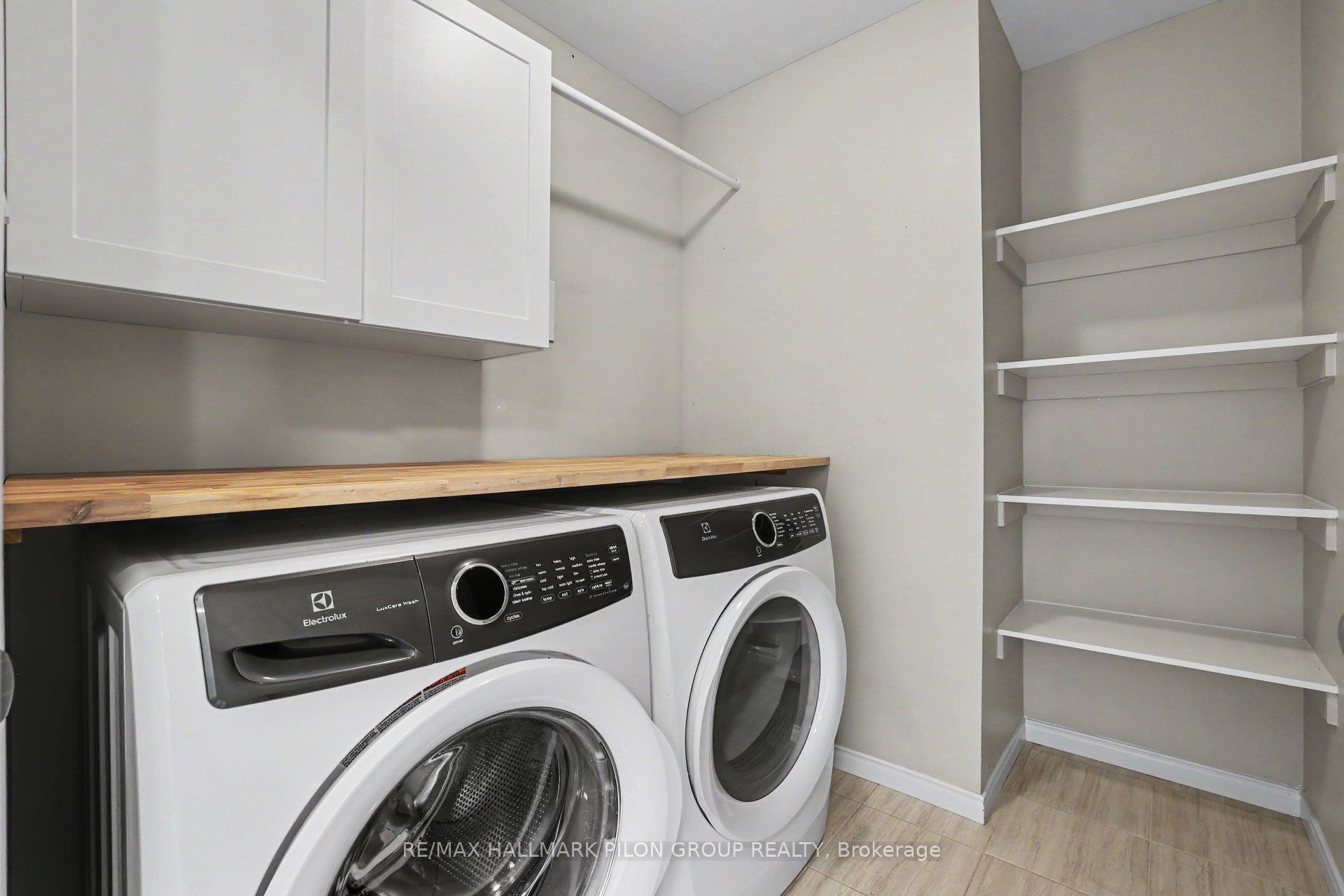 38 Riddell Street Property Photo 24