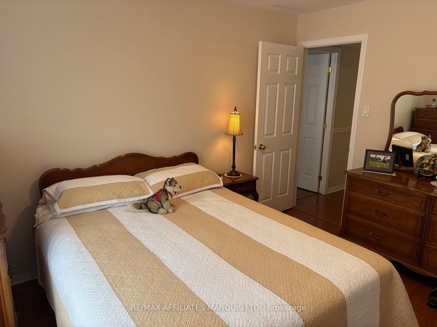 321 Water Street W 2 Property Photo 29