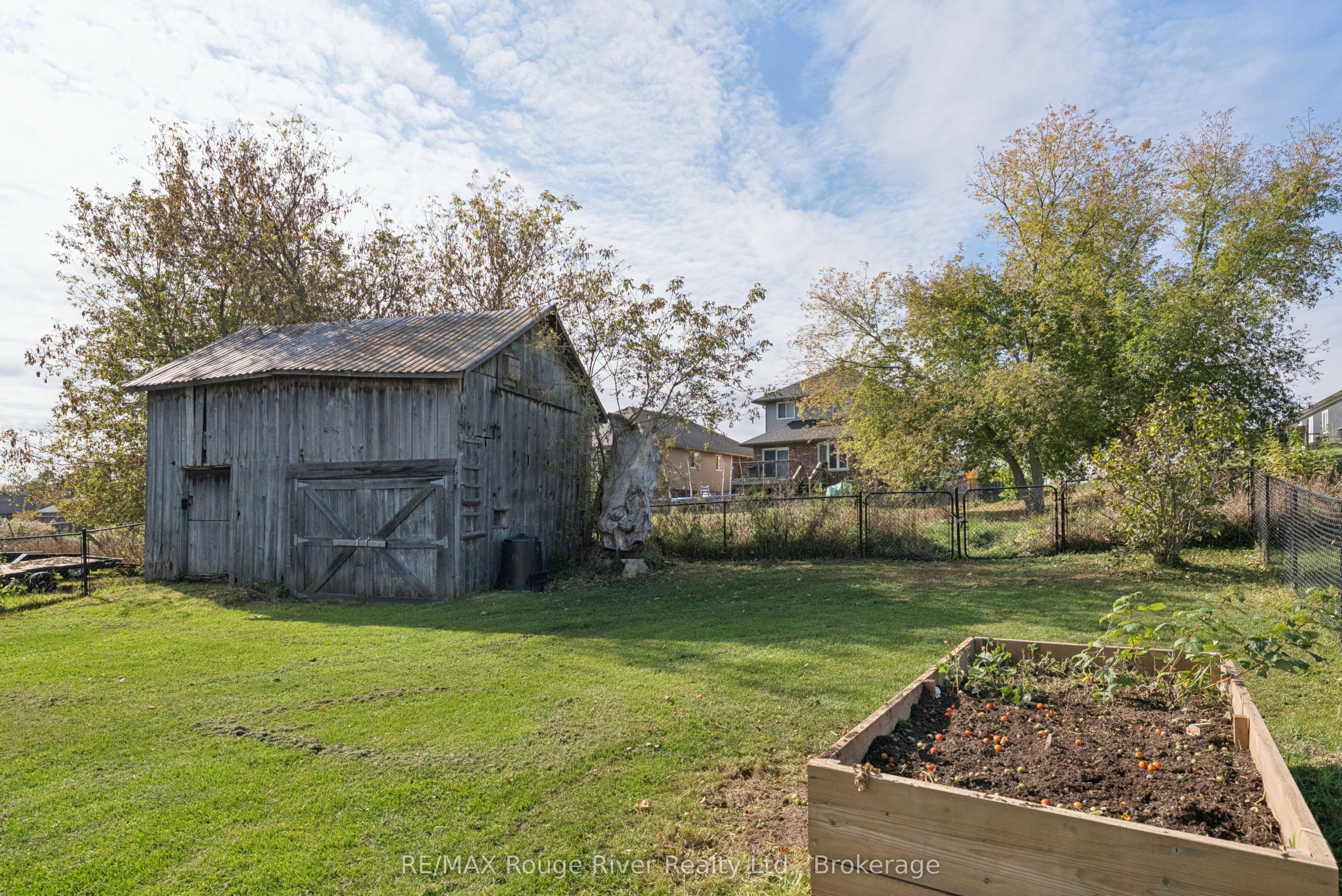 104 County Road 40 Property Photo 42