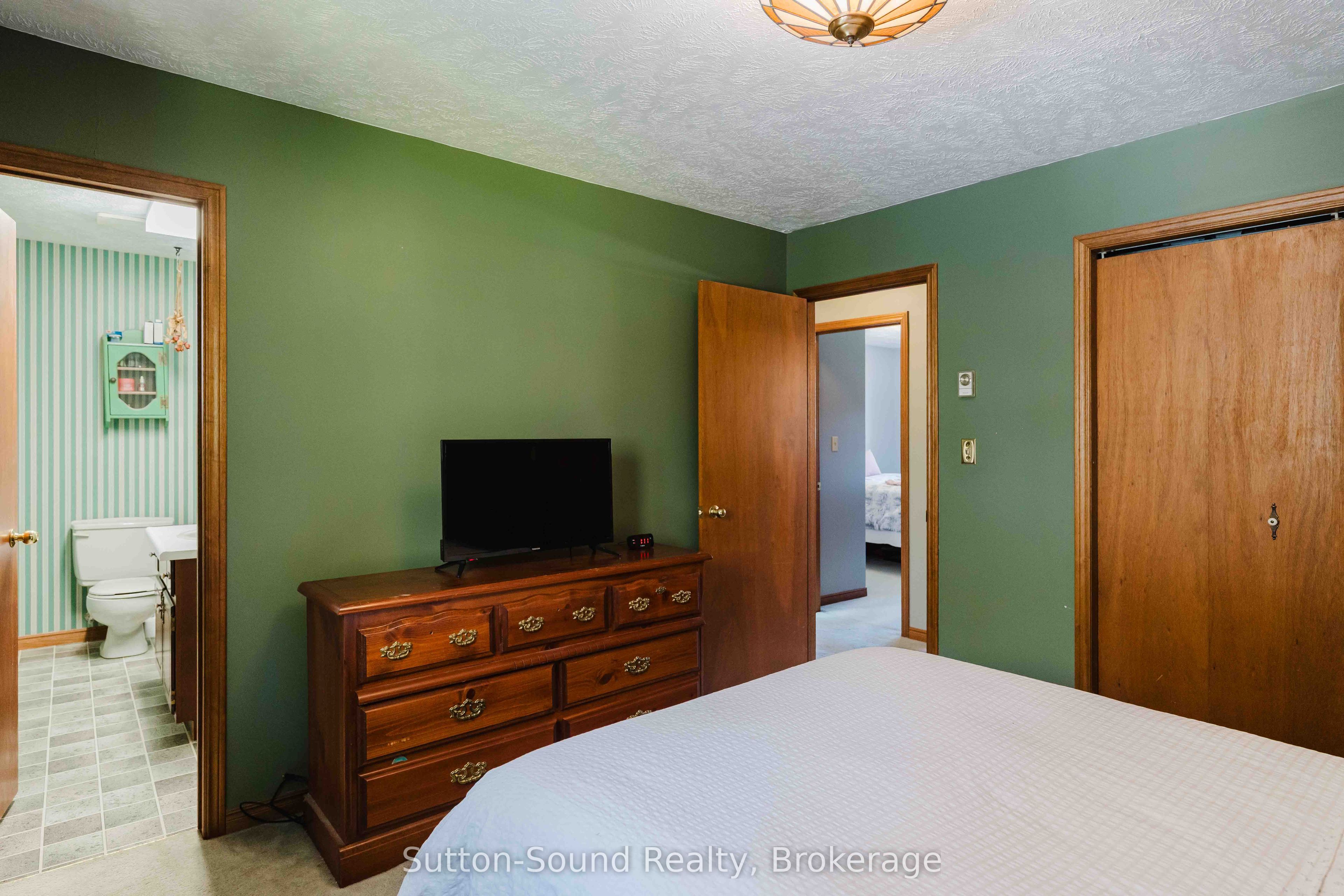 719 Mcnaughton Street Property Photo 14