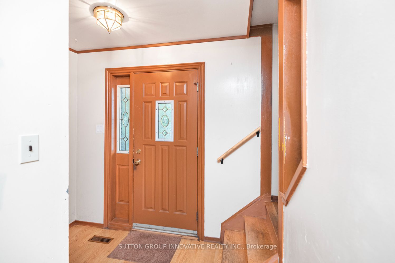 160 Birchcliffe Crescent Property Photo 9