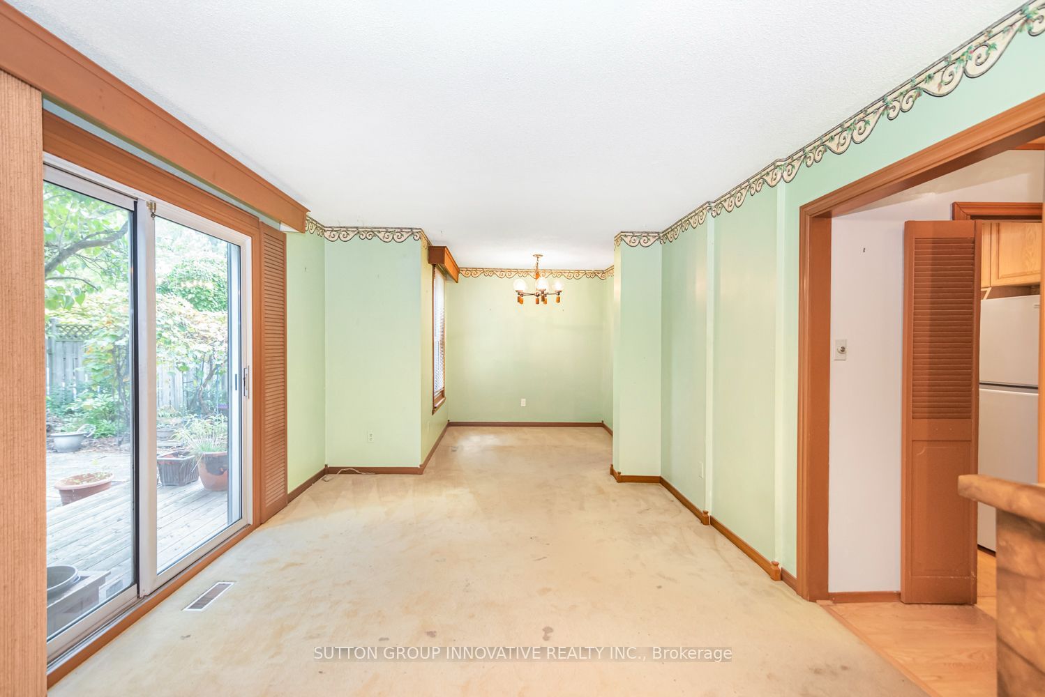 160 Birchcliffe Crescent Property Photo 10