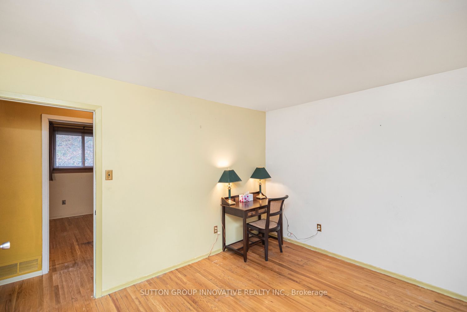 160 Birchcliffe Crescent Property Photo 27