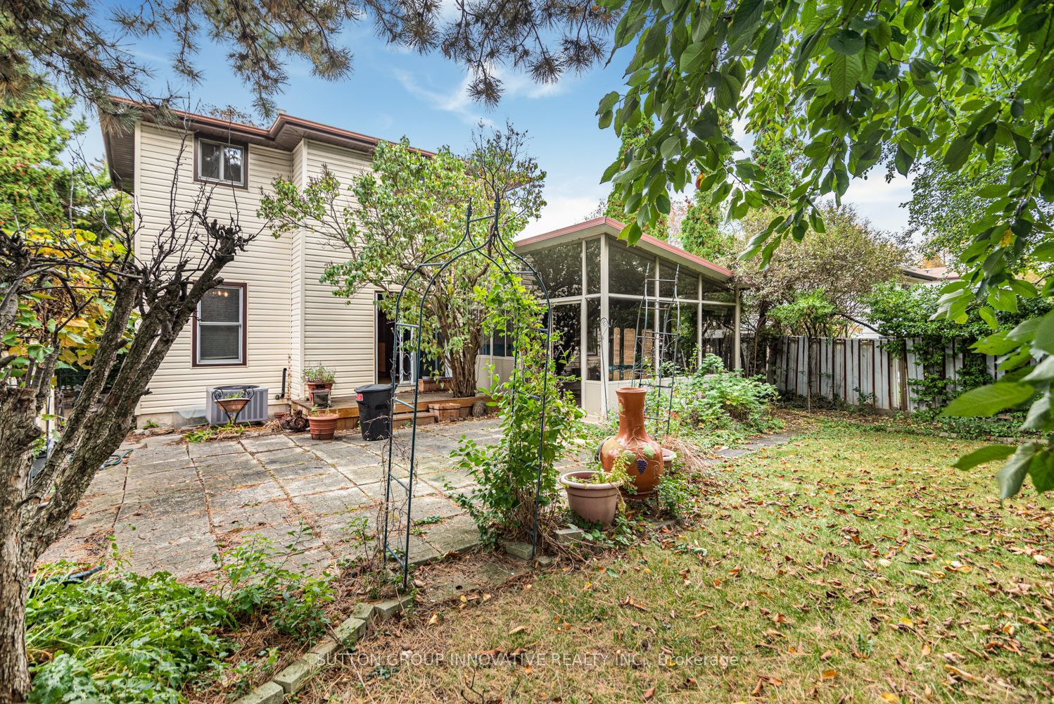 160 Birchcliffe Crescent Property Photo 47