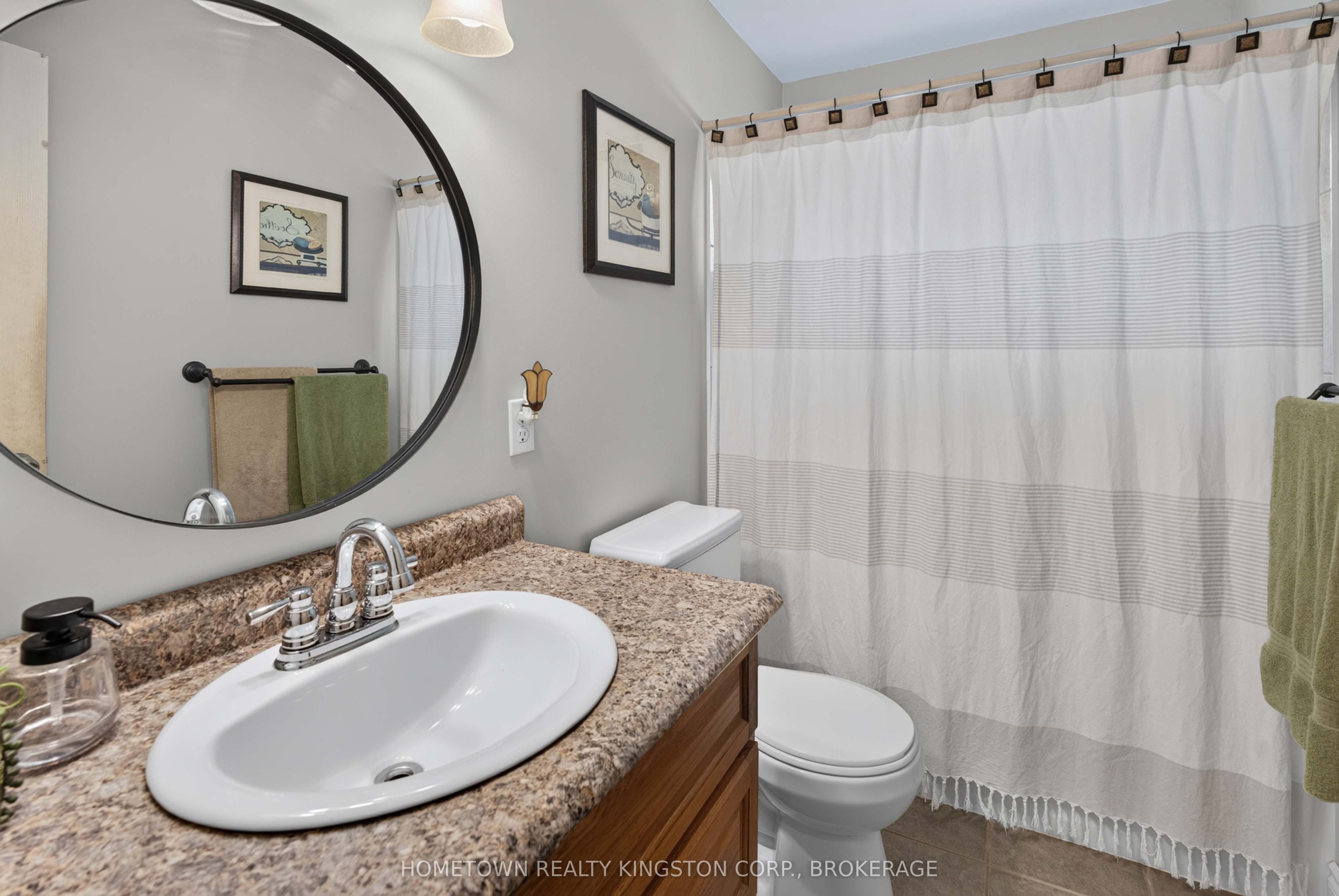 192 Camberley Crescent Property Photo 9