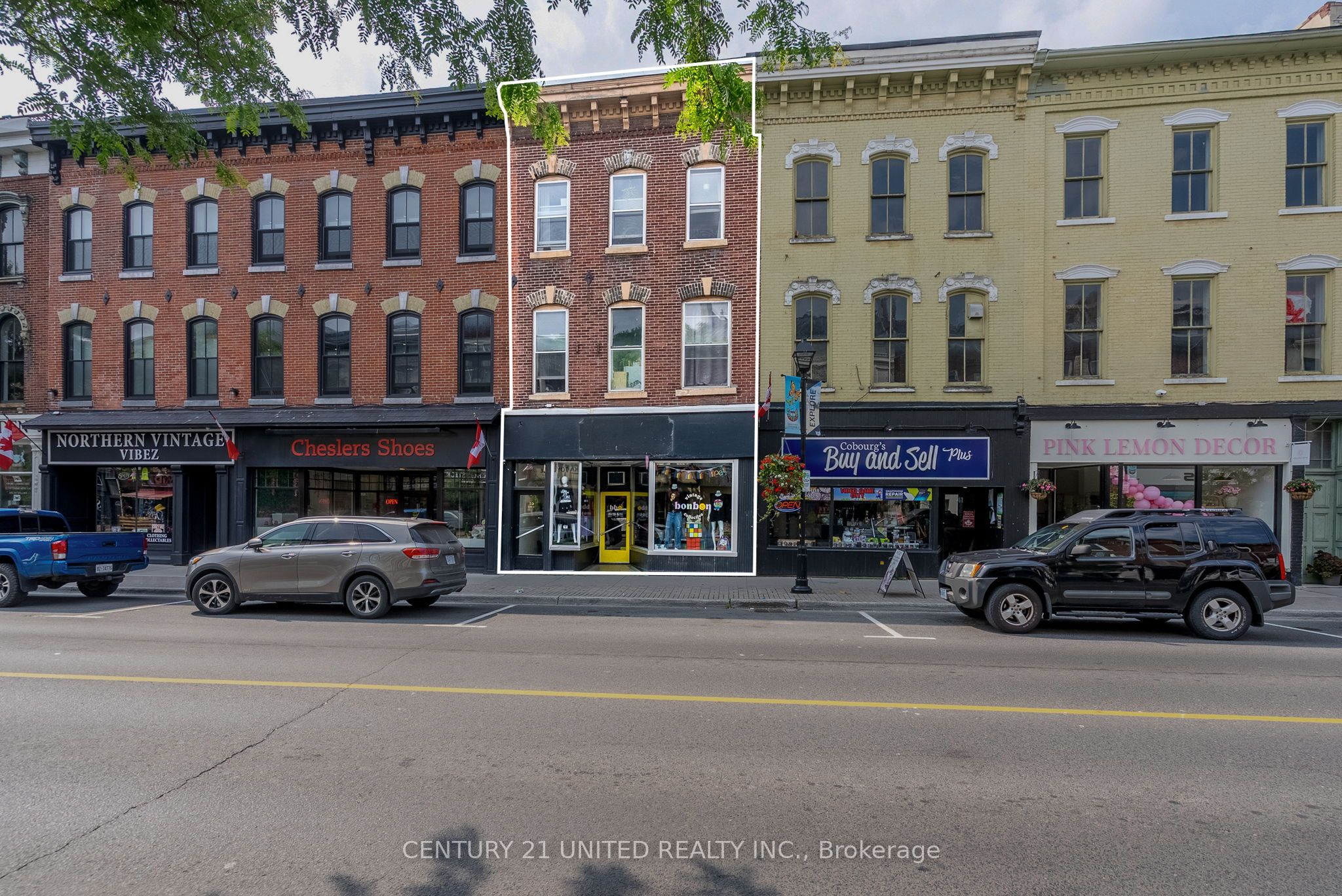 39 King Street W Property Photo 1