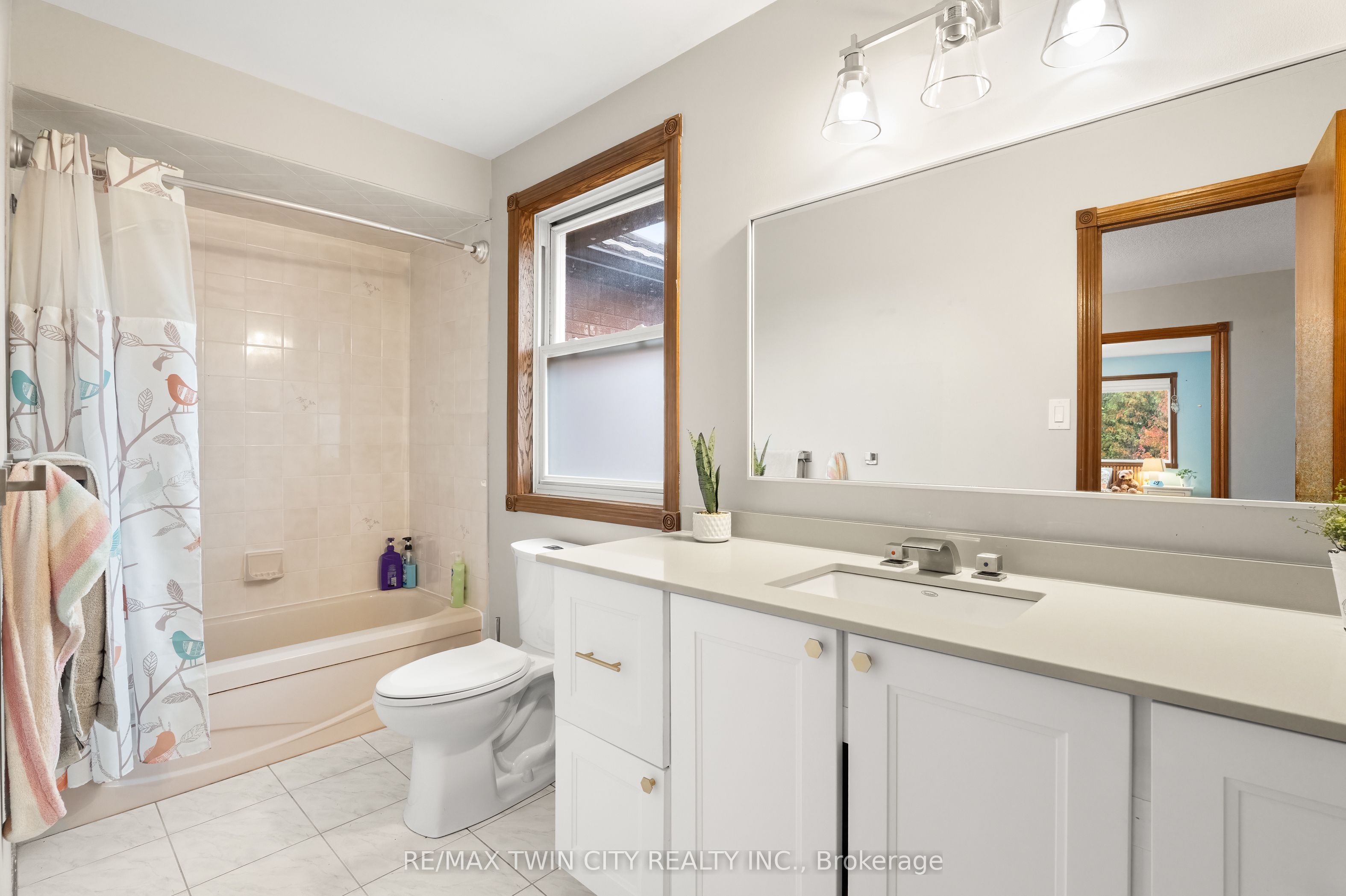 98 Wallace Drive Property Photo 19