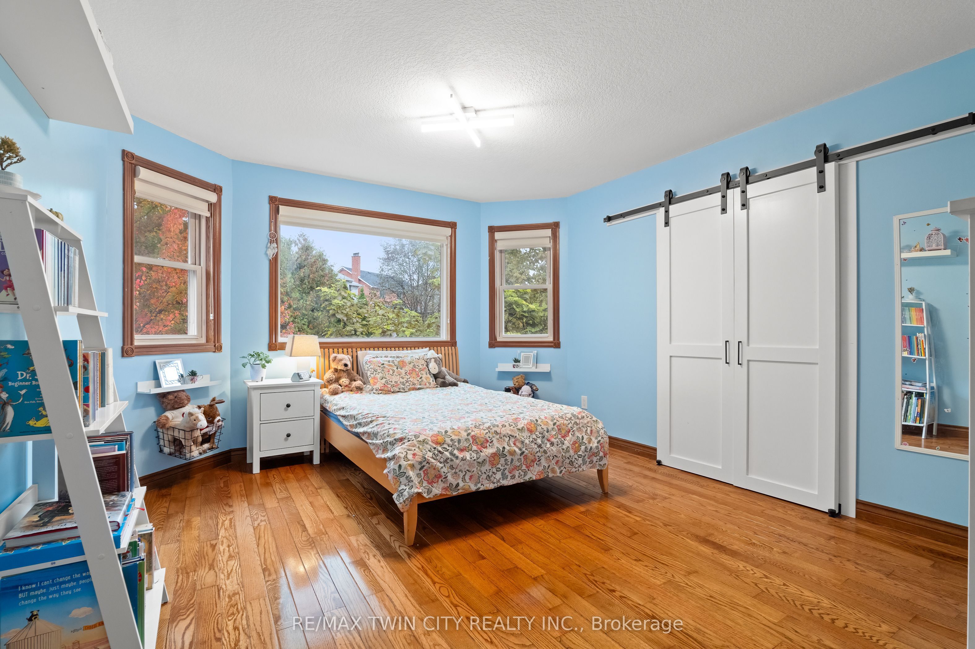 98 Wallace Drive Property Photo 20