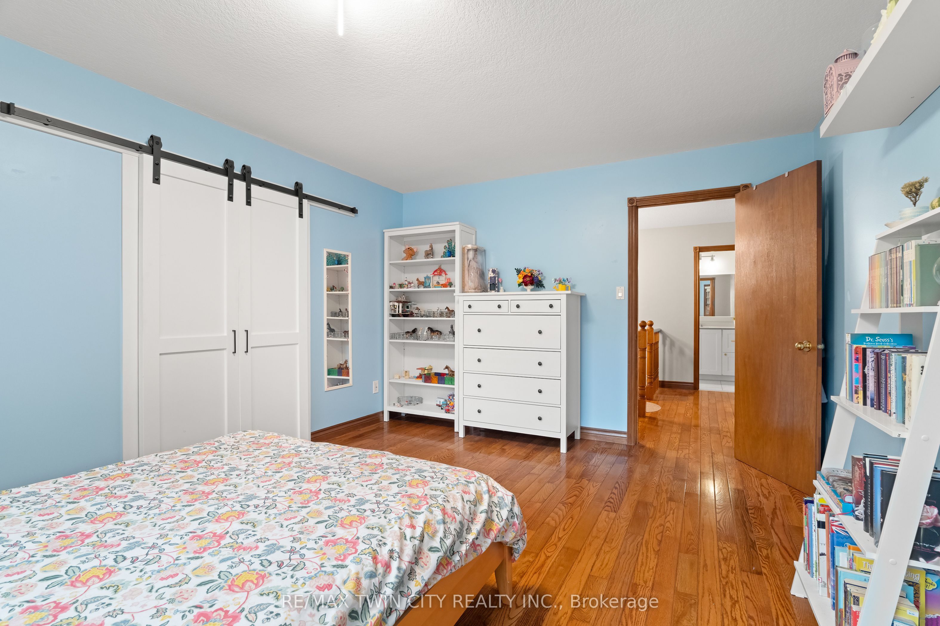 98 Wallace Drive Property Photo 21