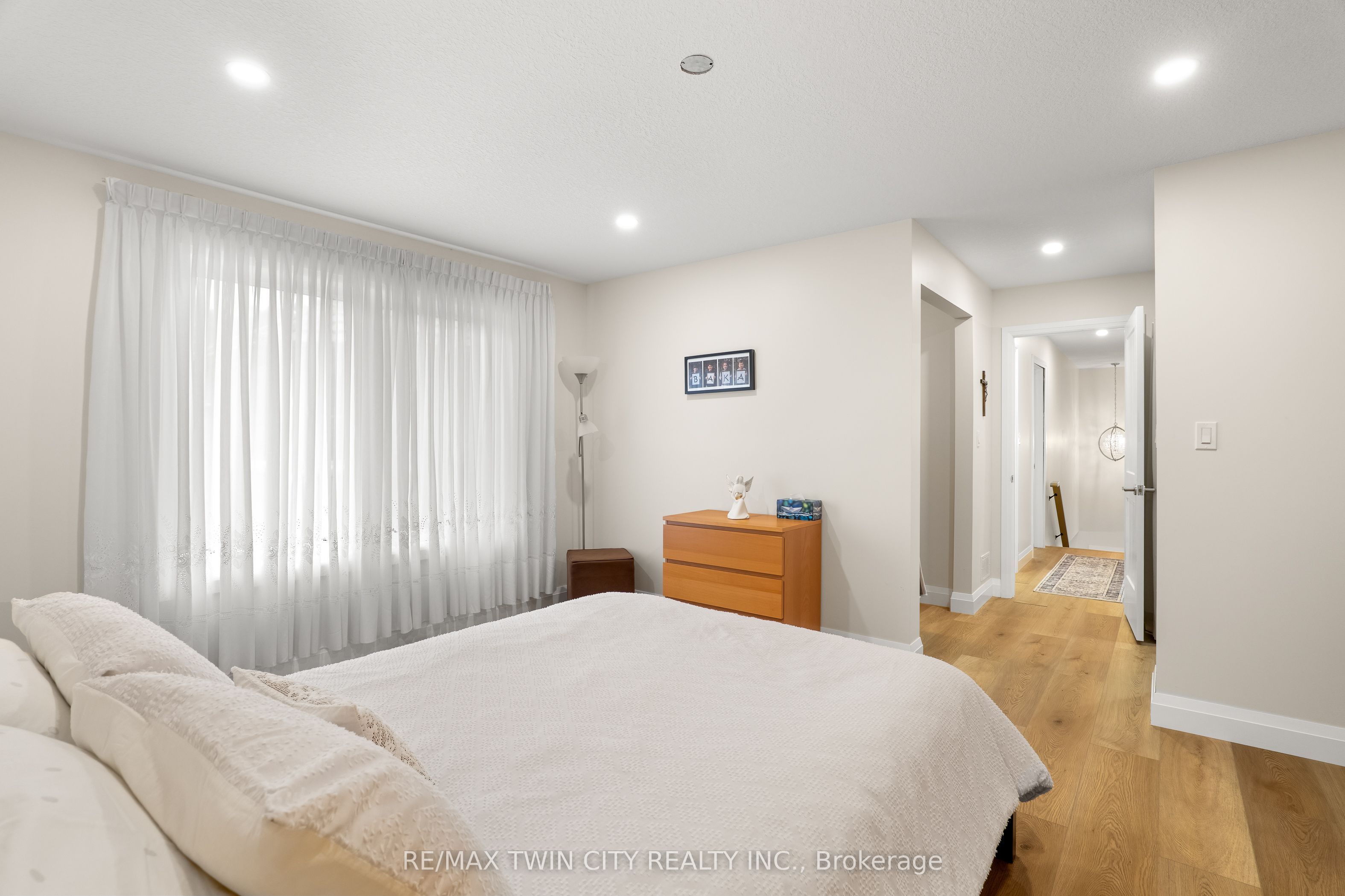 98 Wallace Drive Property Photo 38
