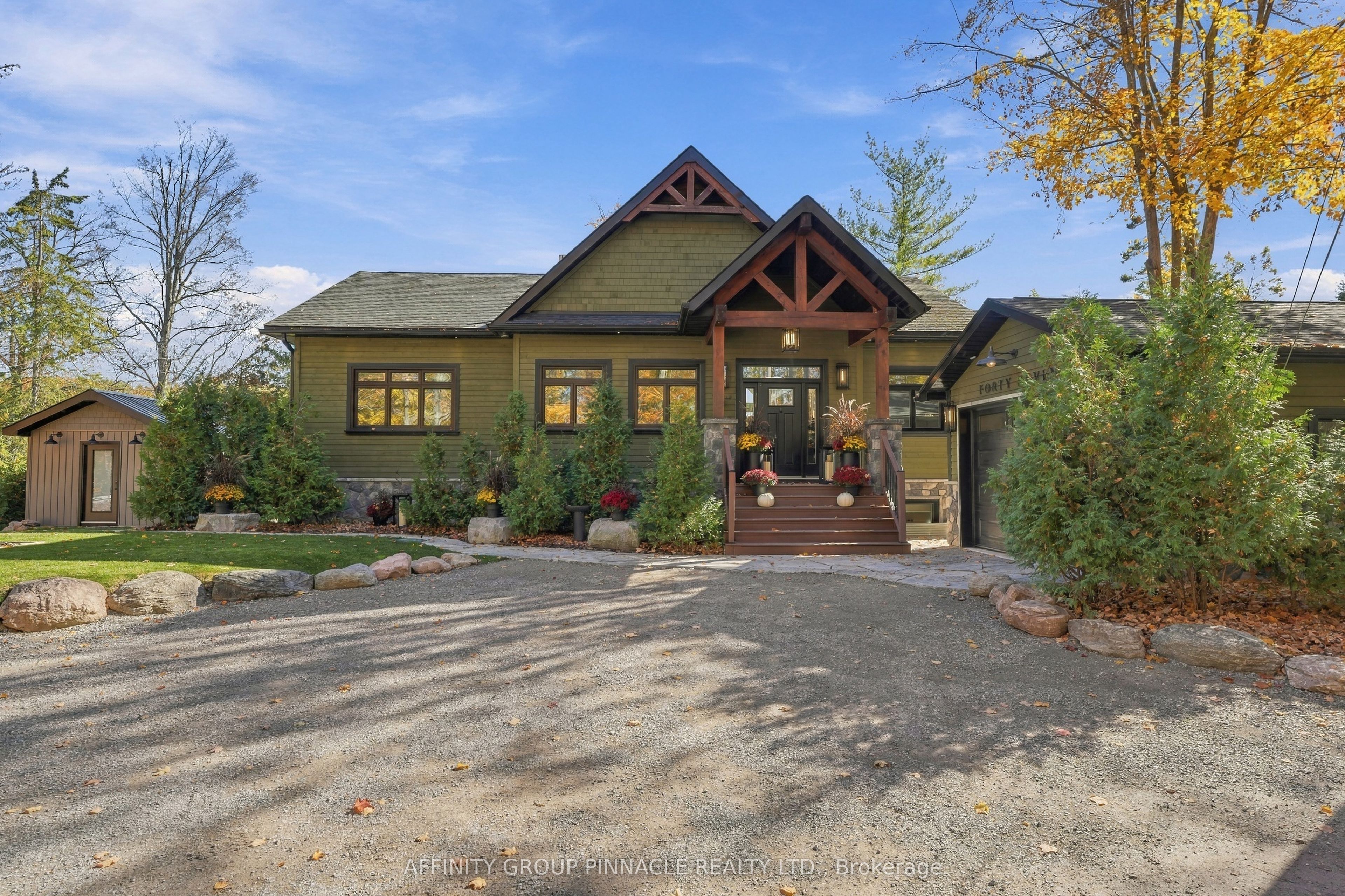 47 Sugar Bush Trail Property Photo 3