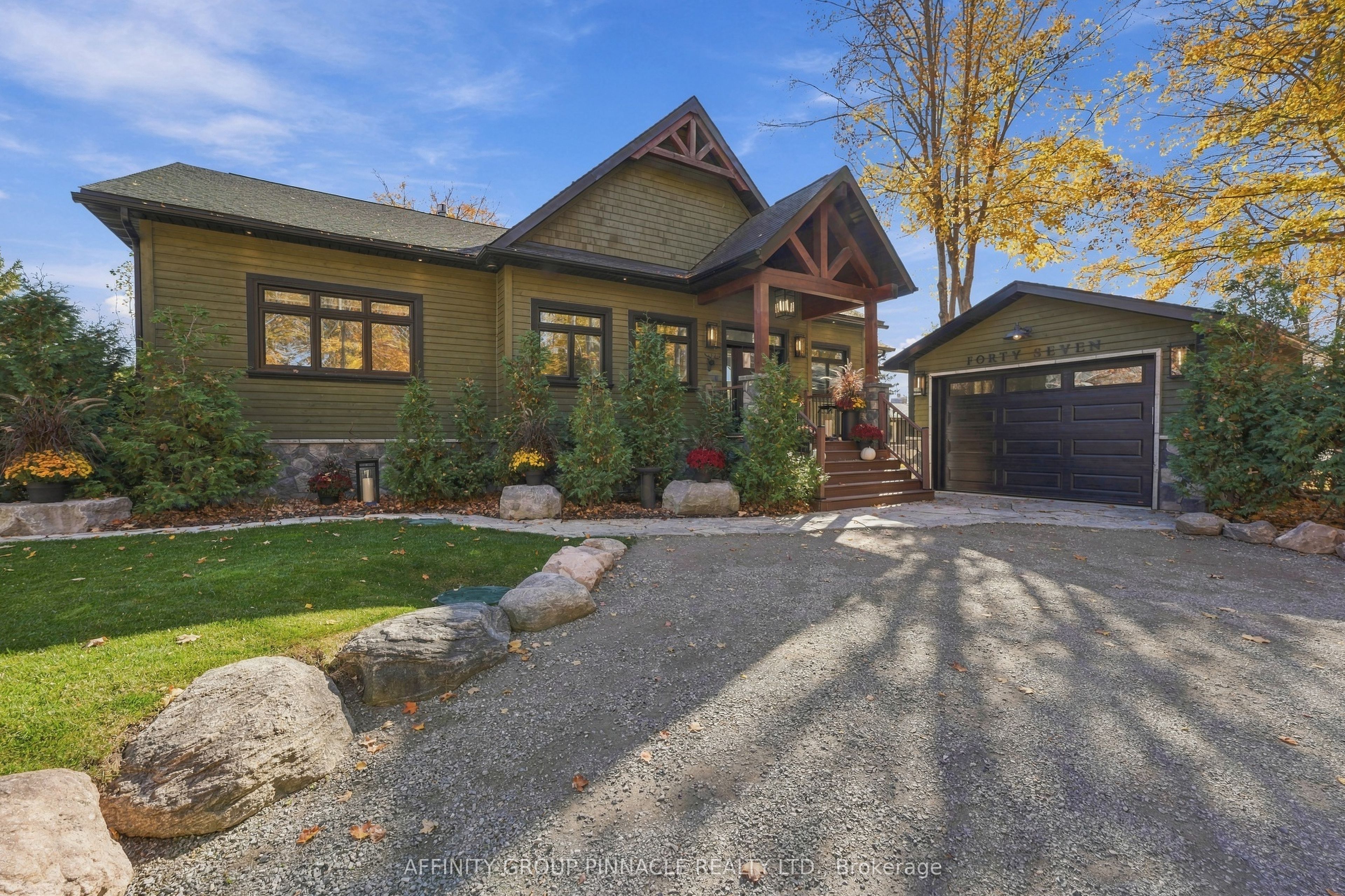 47 Sugar Bush Trail Property Photo 4