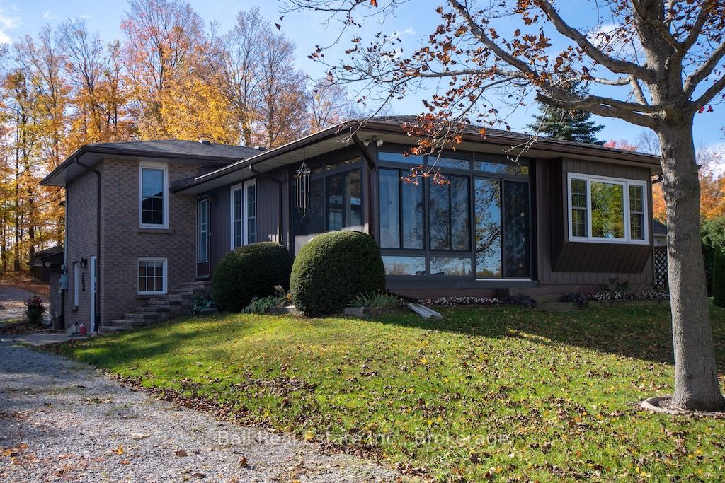 758 Duffus Drive Property Photo 1
