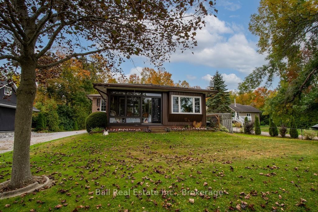 758 Duffus Drive Property Photo 4