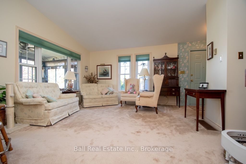 758 Duffus Drive Property Photo 7