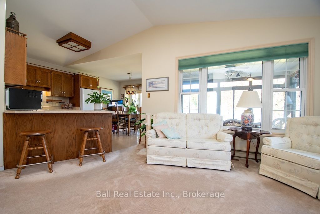 758 Duffus Drive Property Photo 8