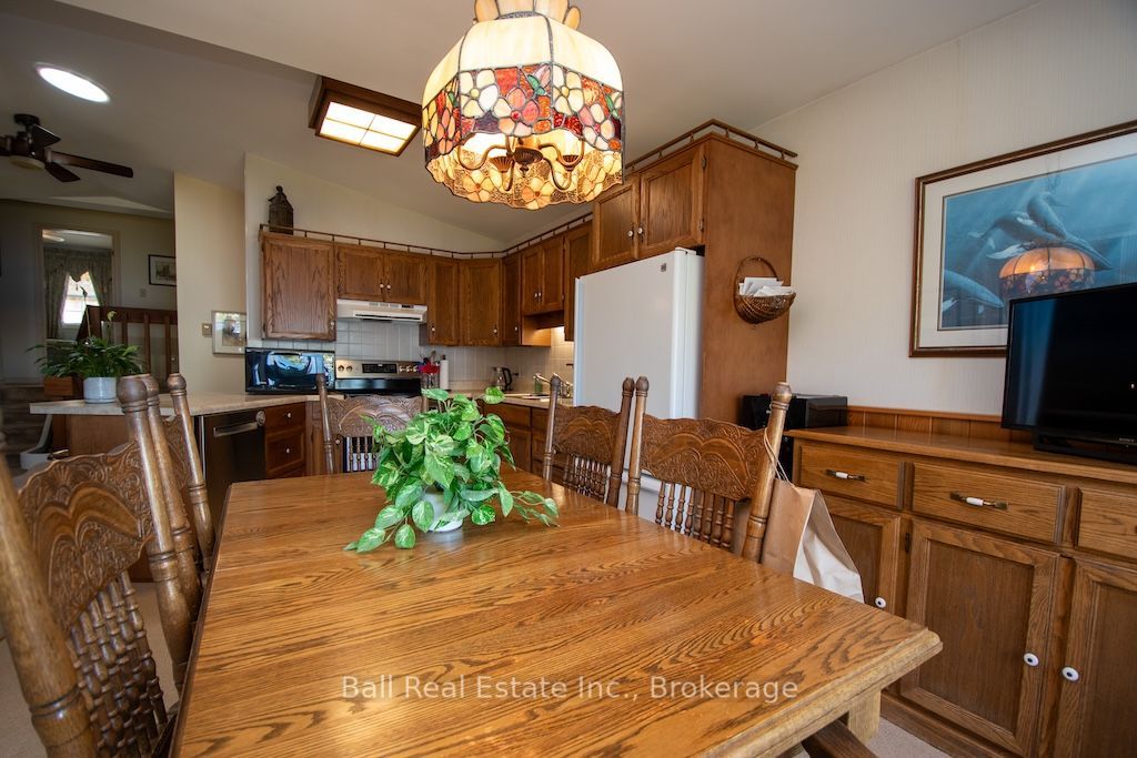 758 Duffus Drive Property Photo 11