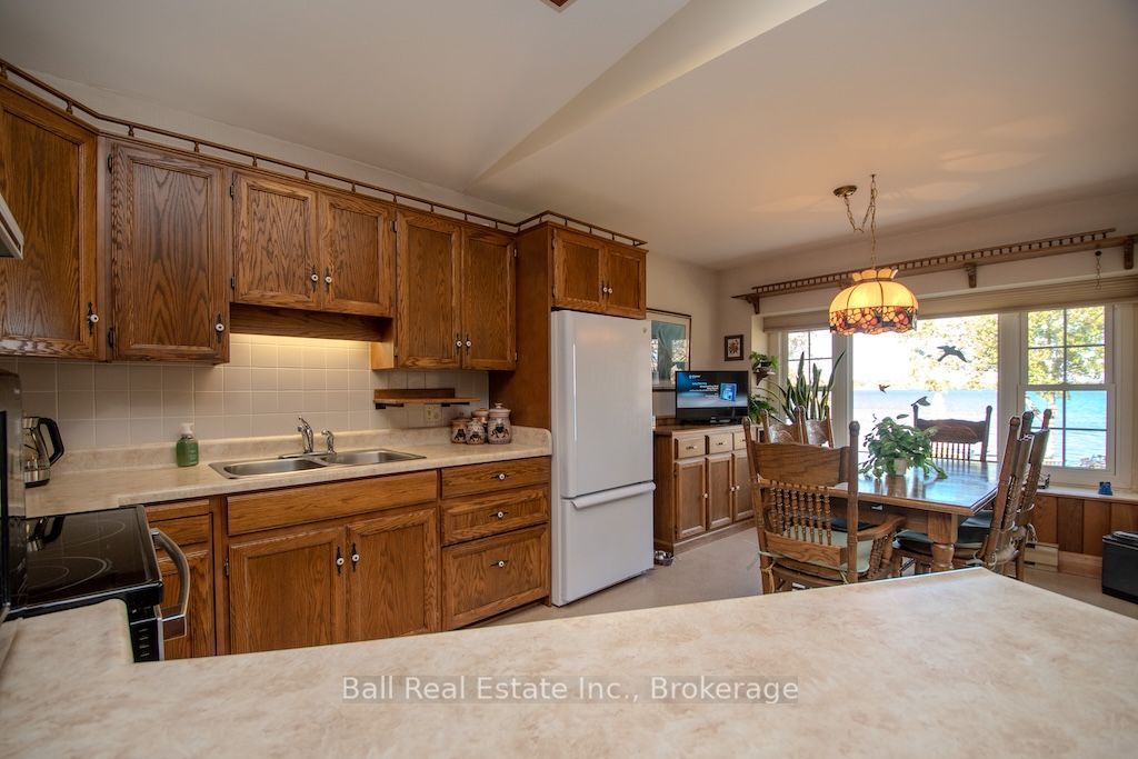 758 Duffus Drive Property Photo 14