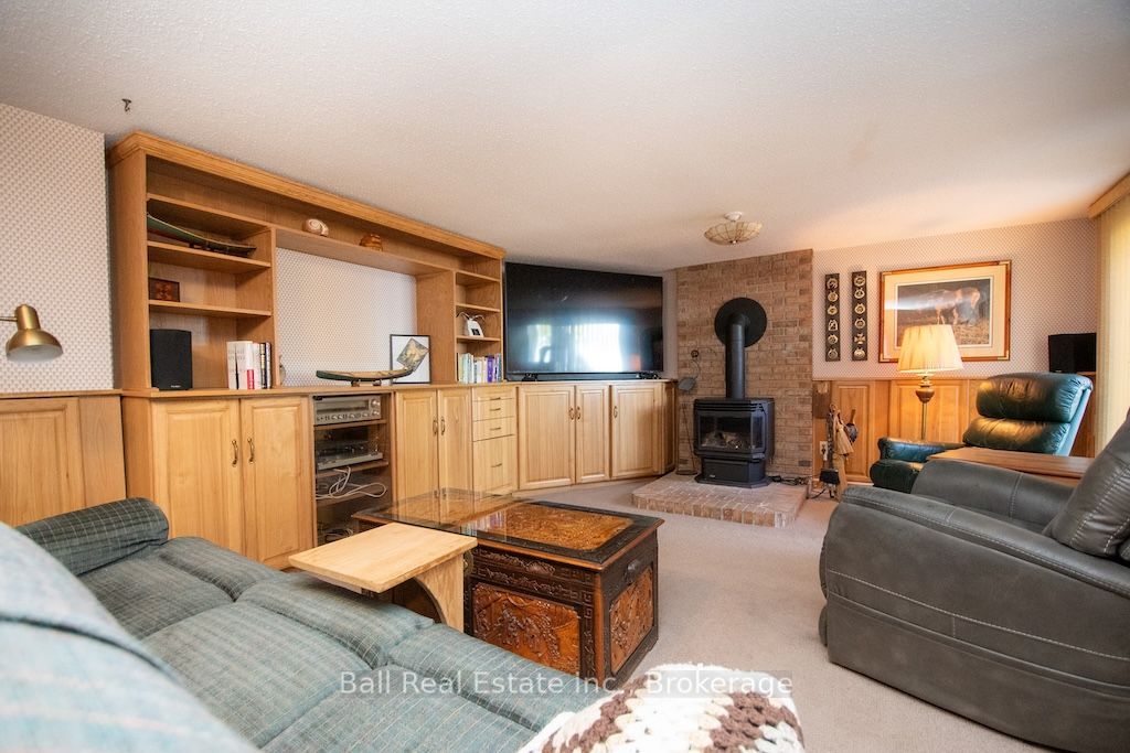 758 Duffus Drive Property Photo 37