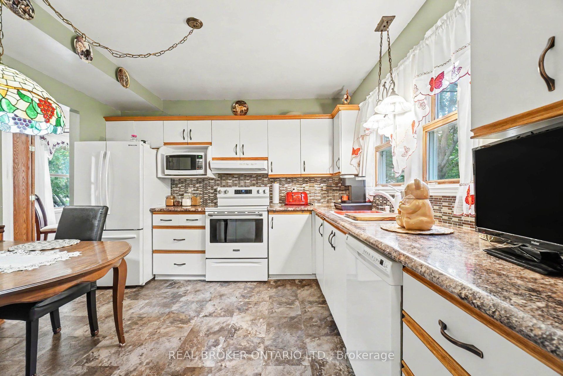 8491 County Rd 7 Road Property Photo 11