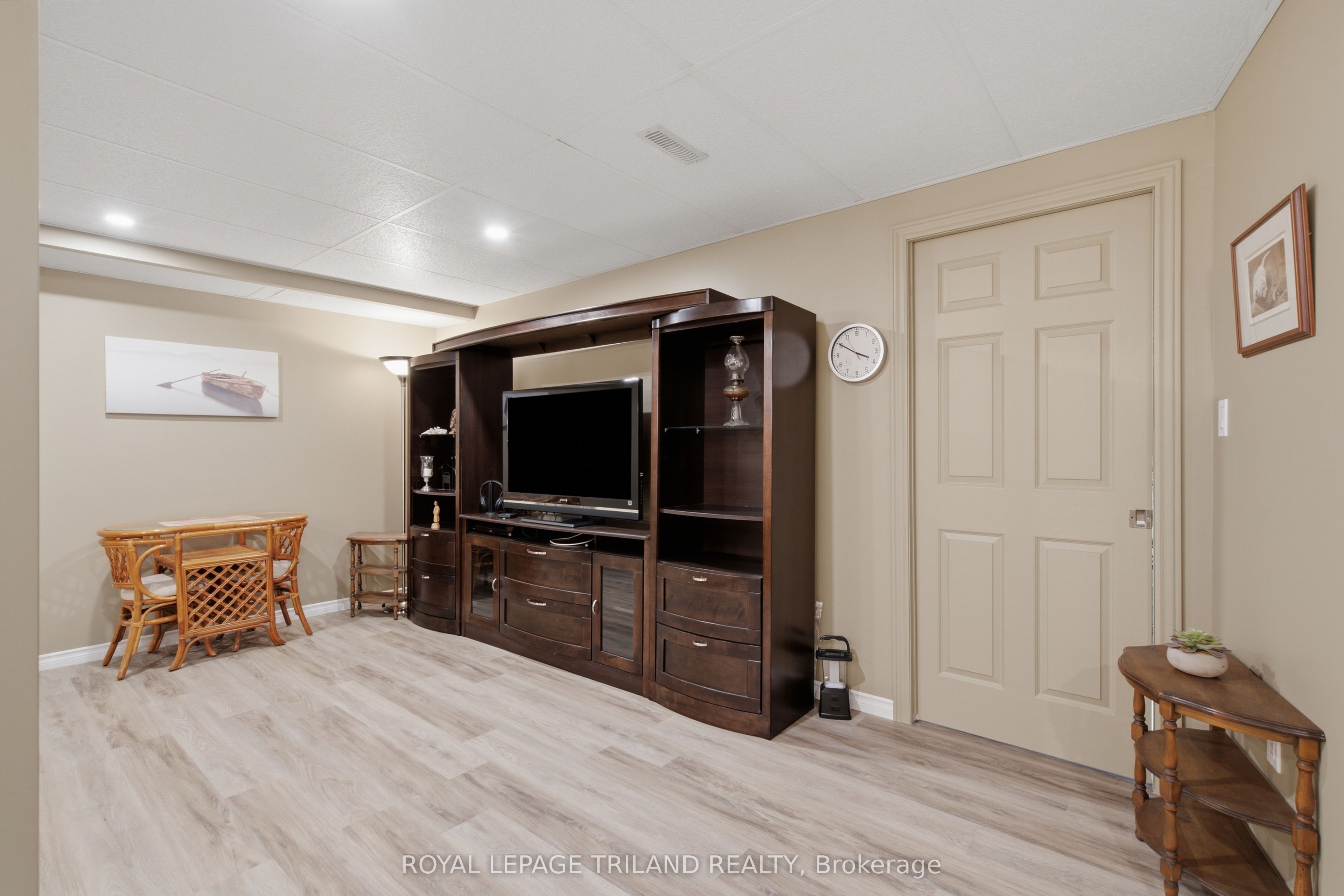 163 Pine Valley Drive 48 Property Photo 30