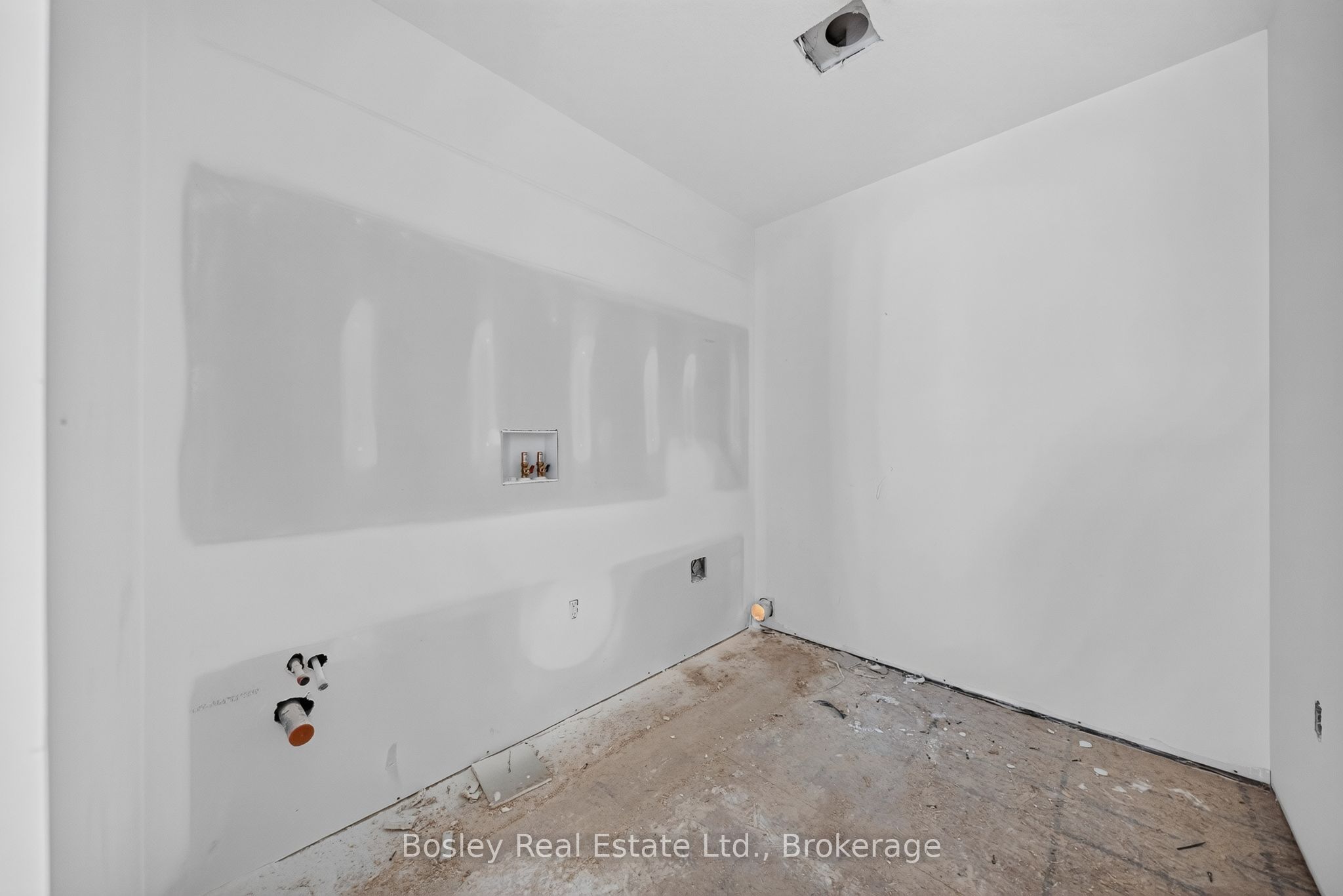 74 Imrie Road Property Photo 27