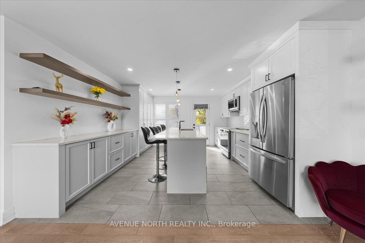 1524 Beaconfield Street Property Photo 6