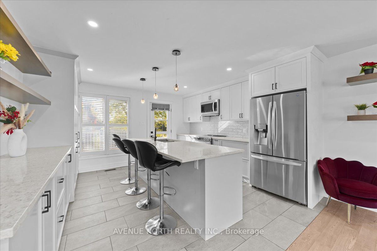 1524 Beaconfield Street Property Photo 7