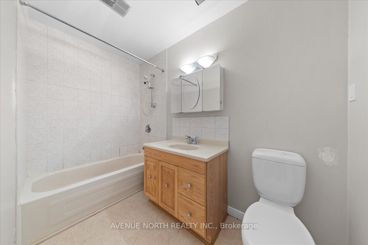 1524 Beaconfield Street Property Photo 22