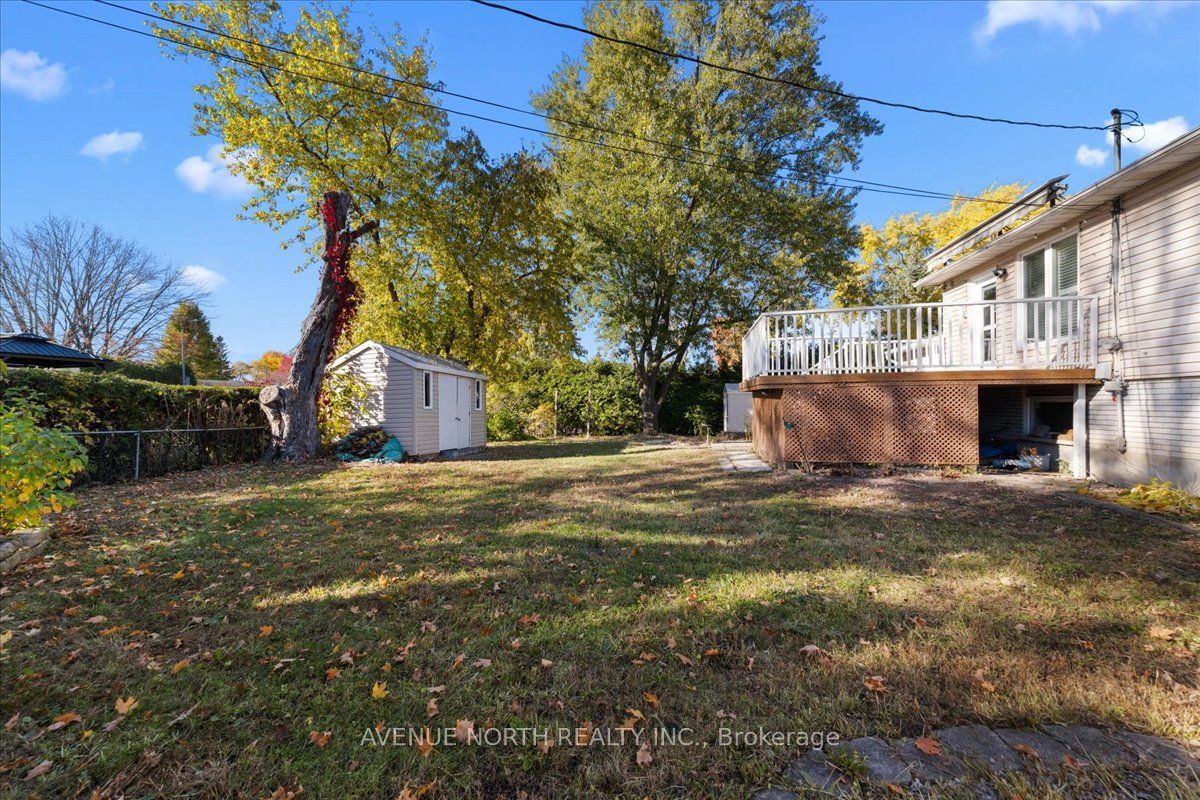 1524 Beaconfield Street Property Photo 29