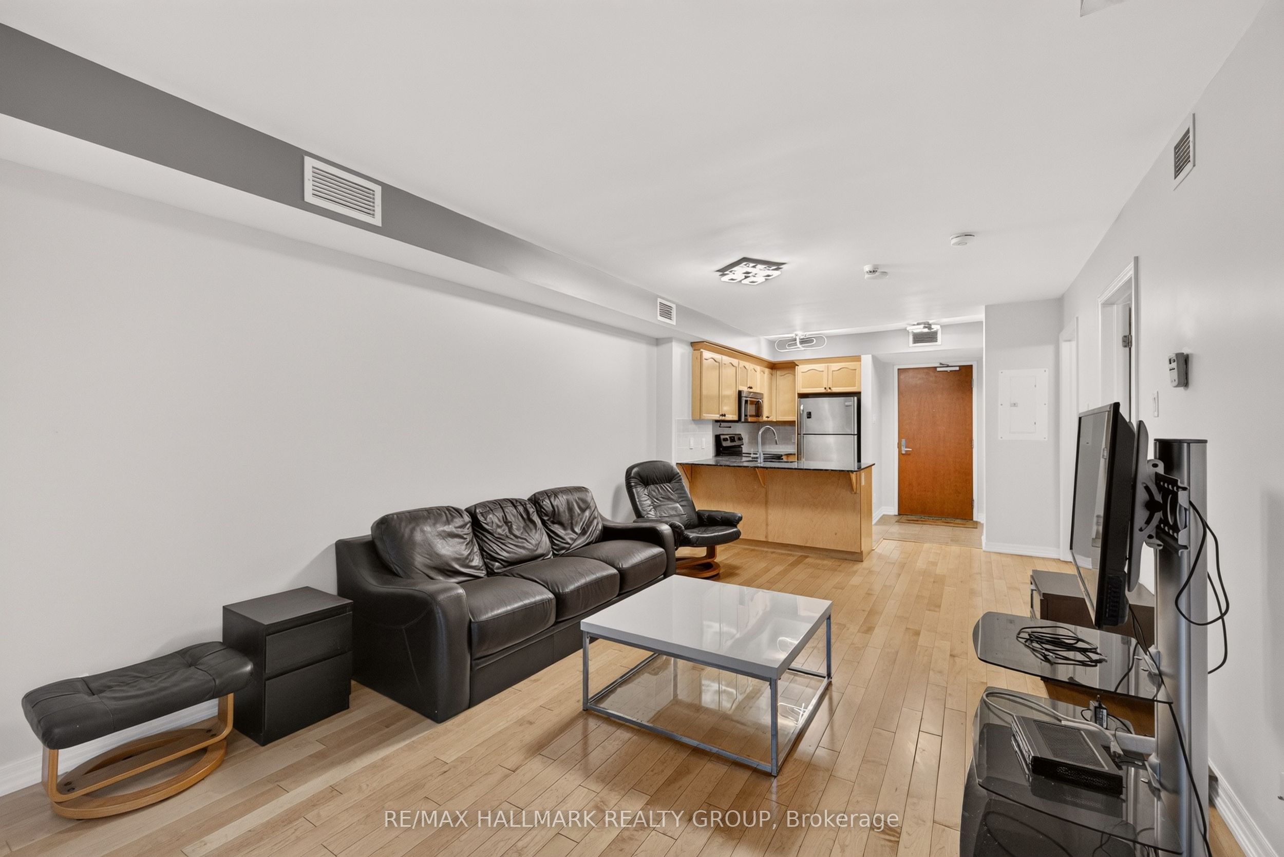 242 Rideau Street 506 Property Photo 9