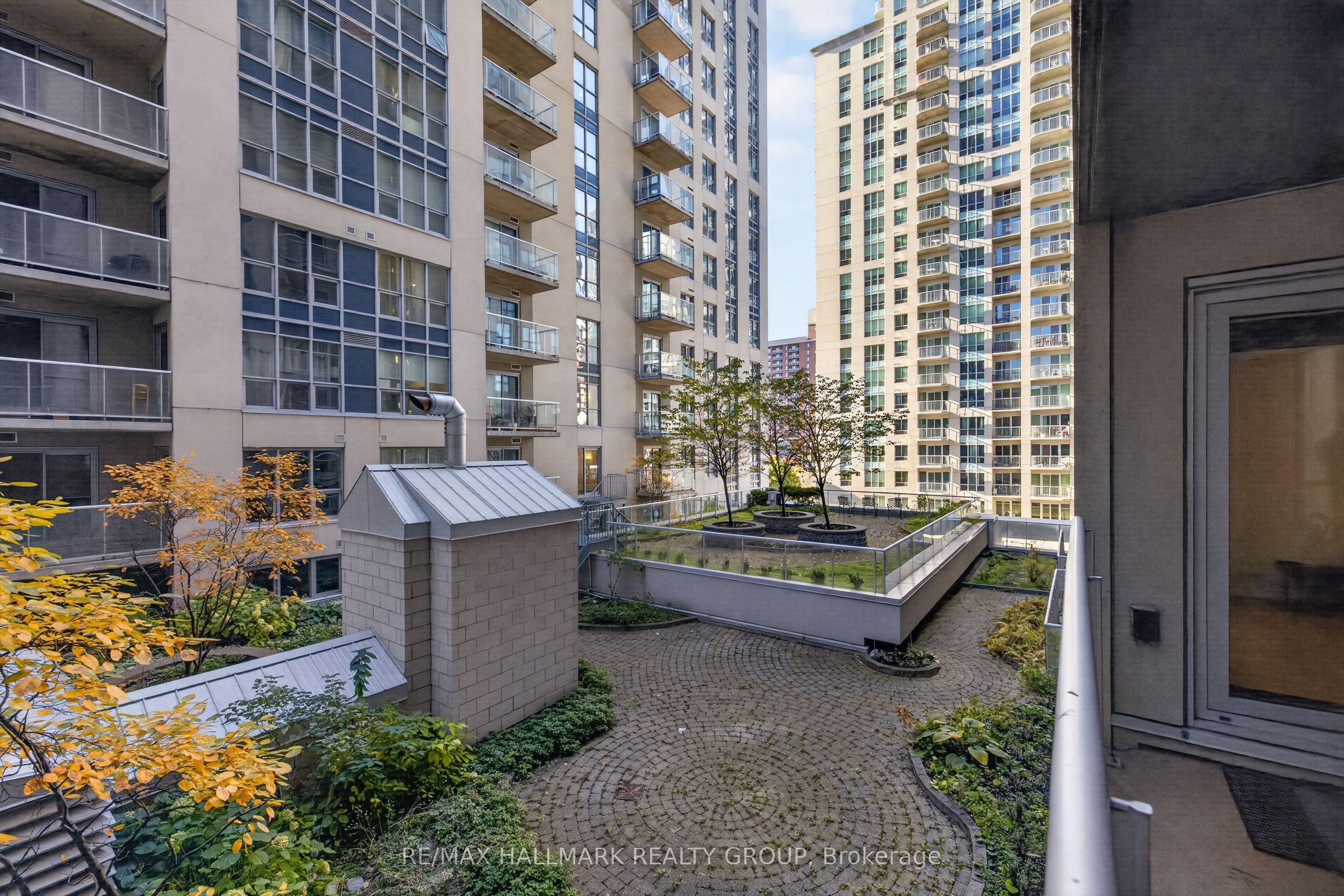 242 Rideau Street 506 Property Photo 18