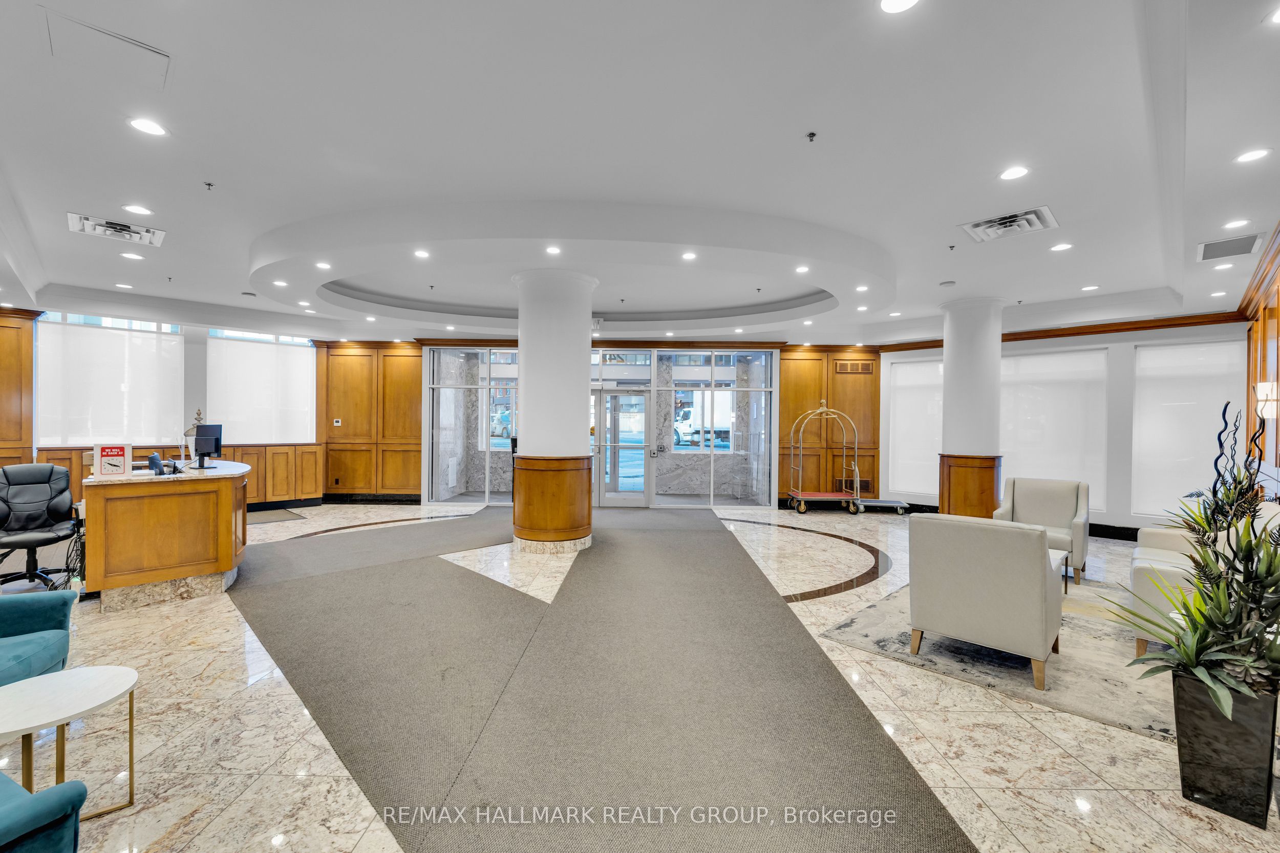 242 Rideau Street 506 Property Photo 19
