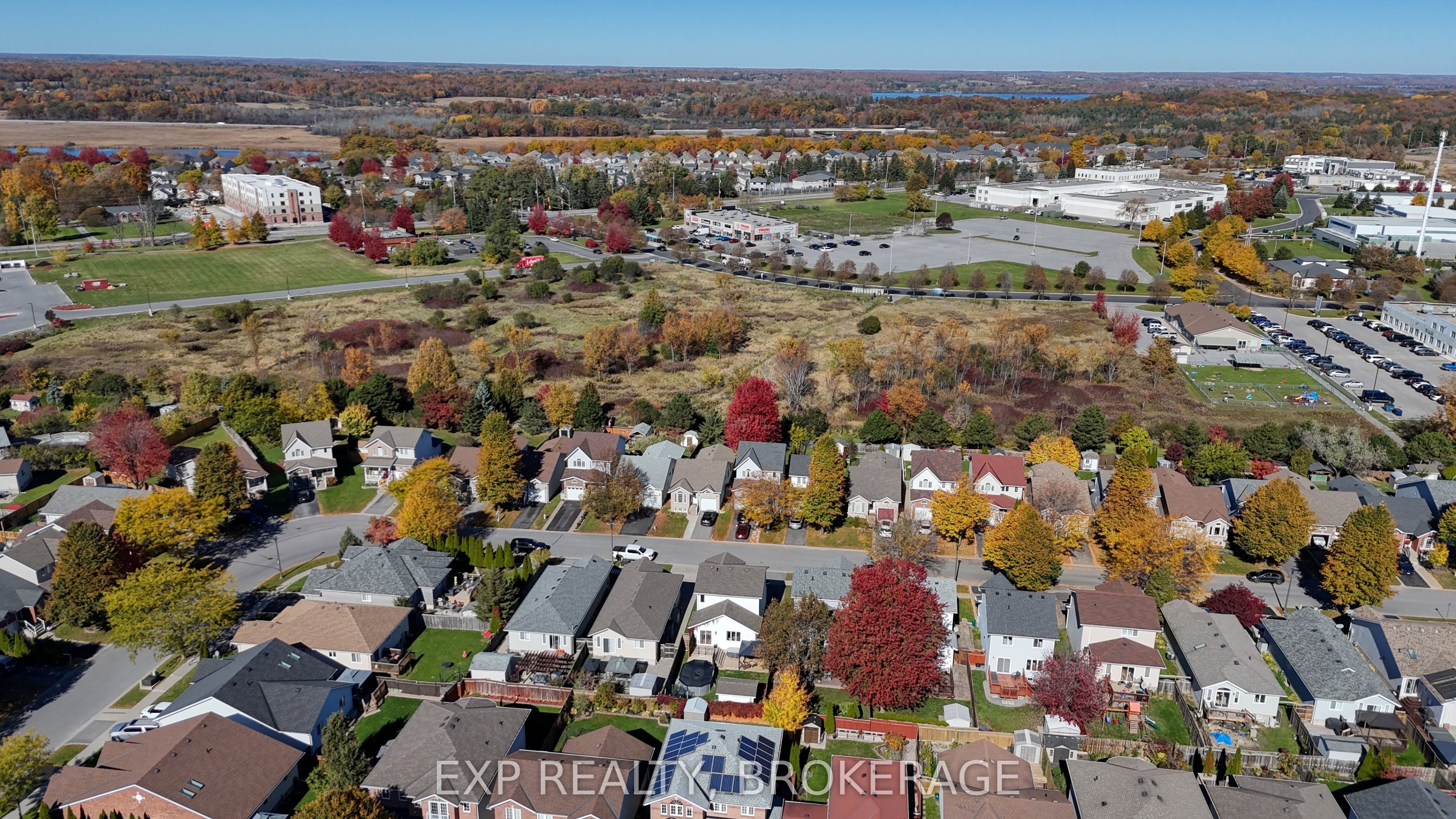 975 Rainbow Crescent Property Photo 44