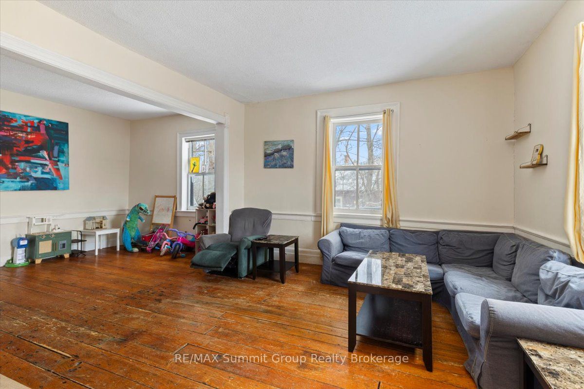 13 Collingwood Street Property Photo 9