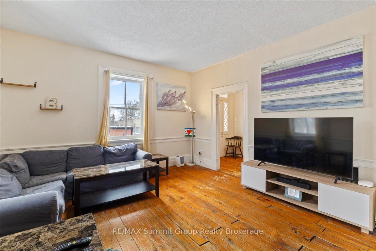 13 Collingwood Street Property Photo 10