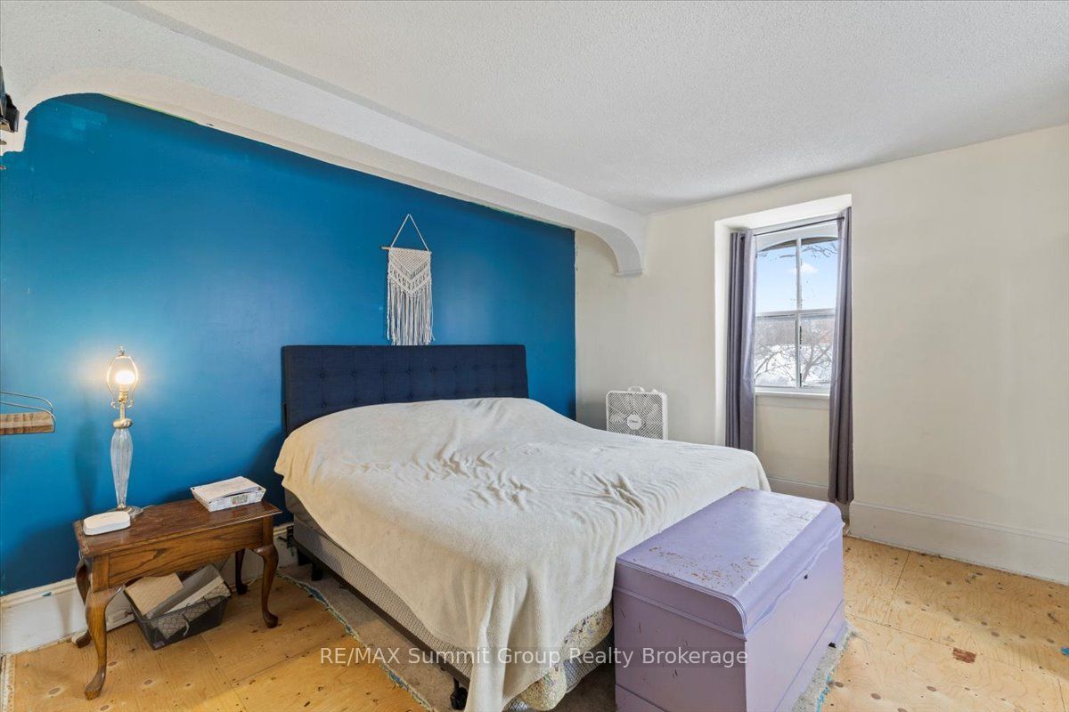 13 Collingwood Street Property Photo 21