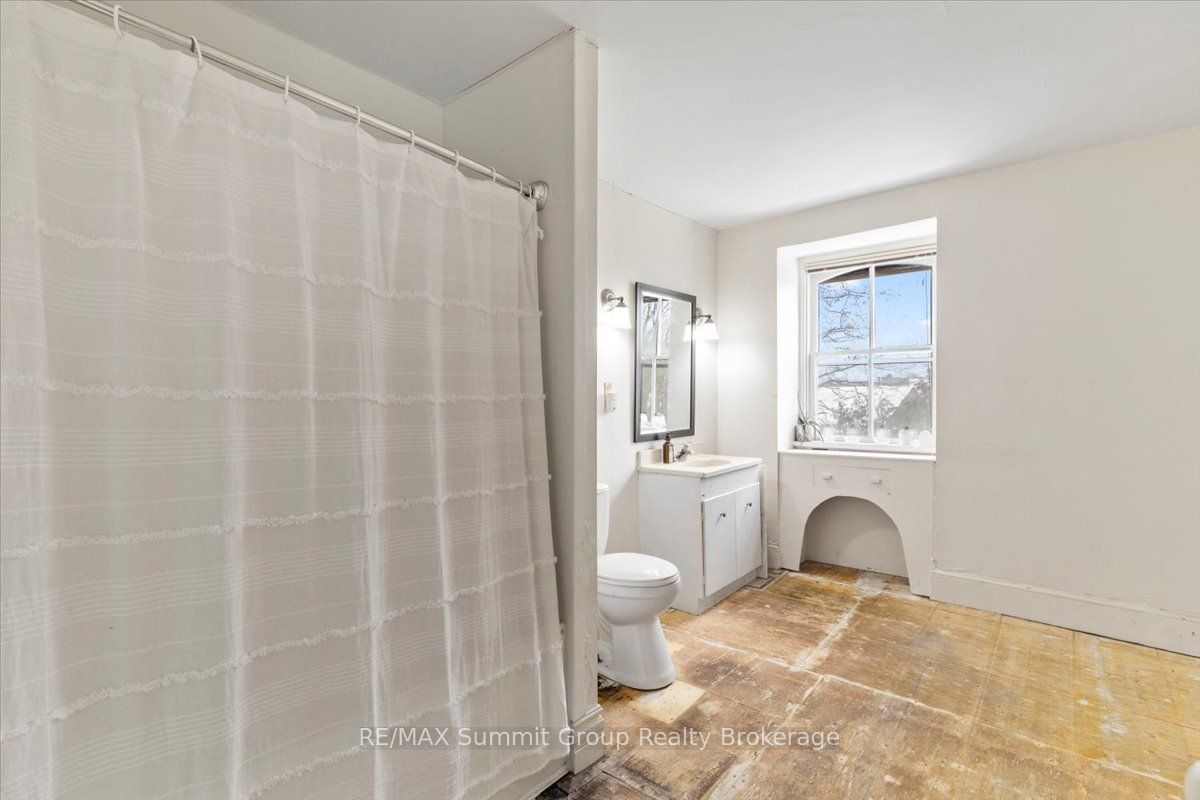 13 Collingwood Street Property Photo 22