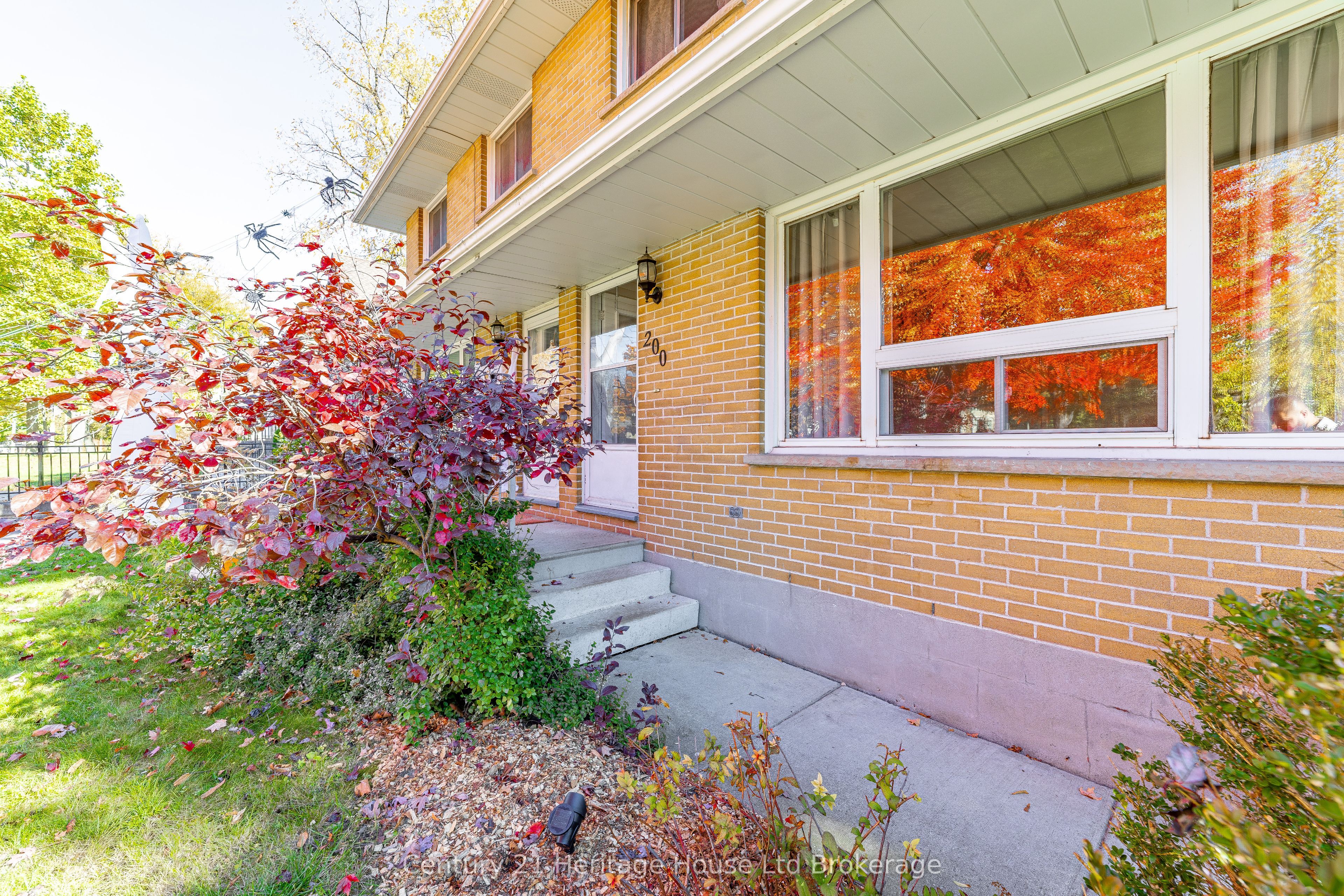 200 Delatre Street Property Photo 7