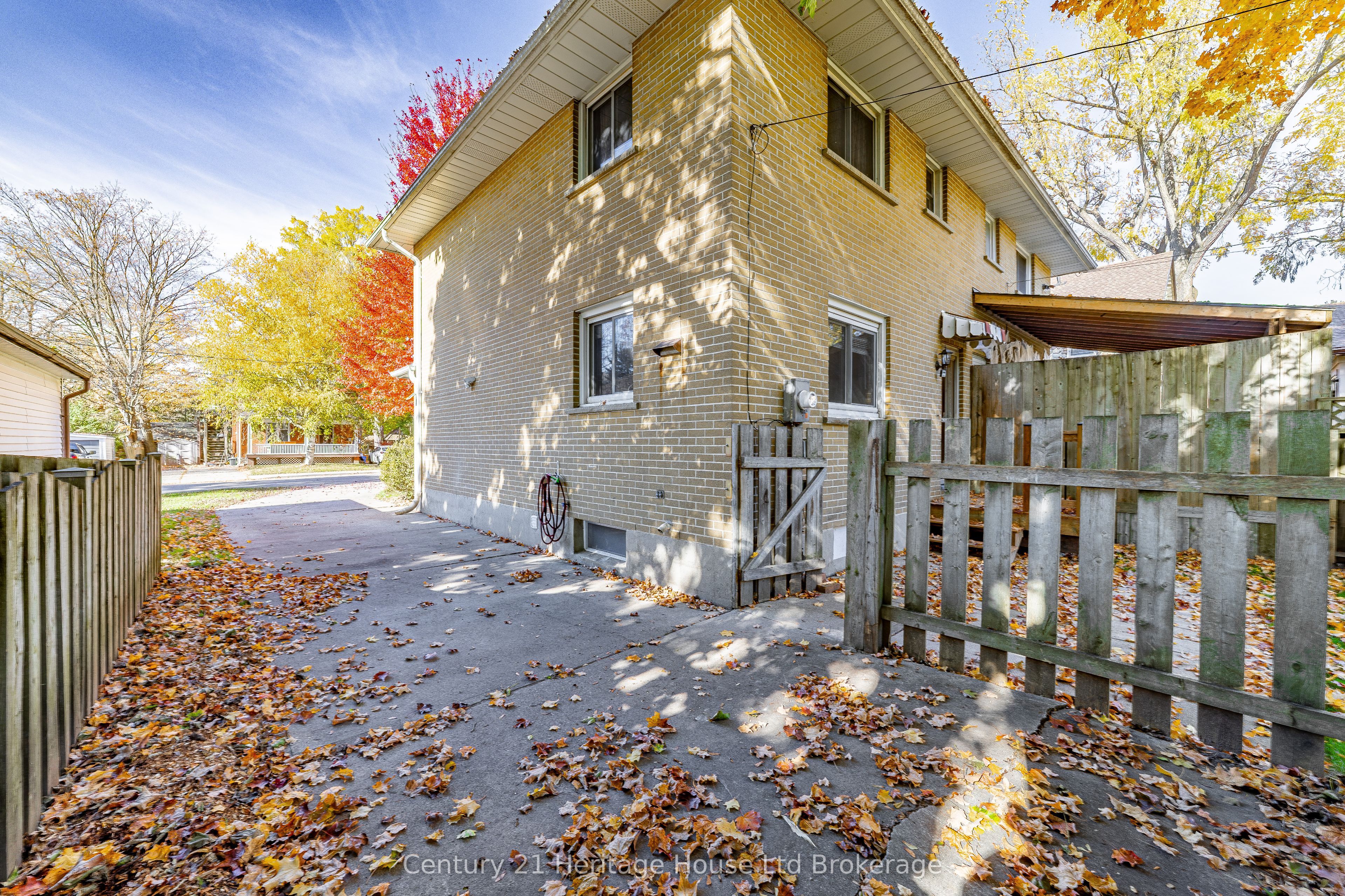 200 Delatre Street Property Photo 35