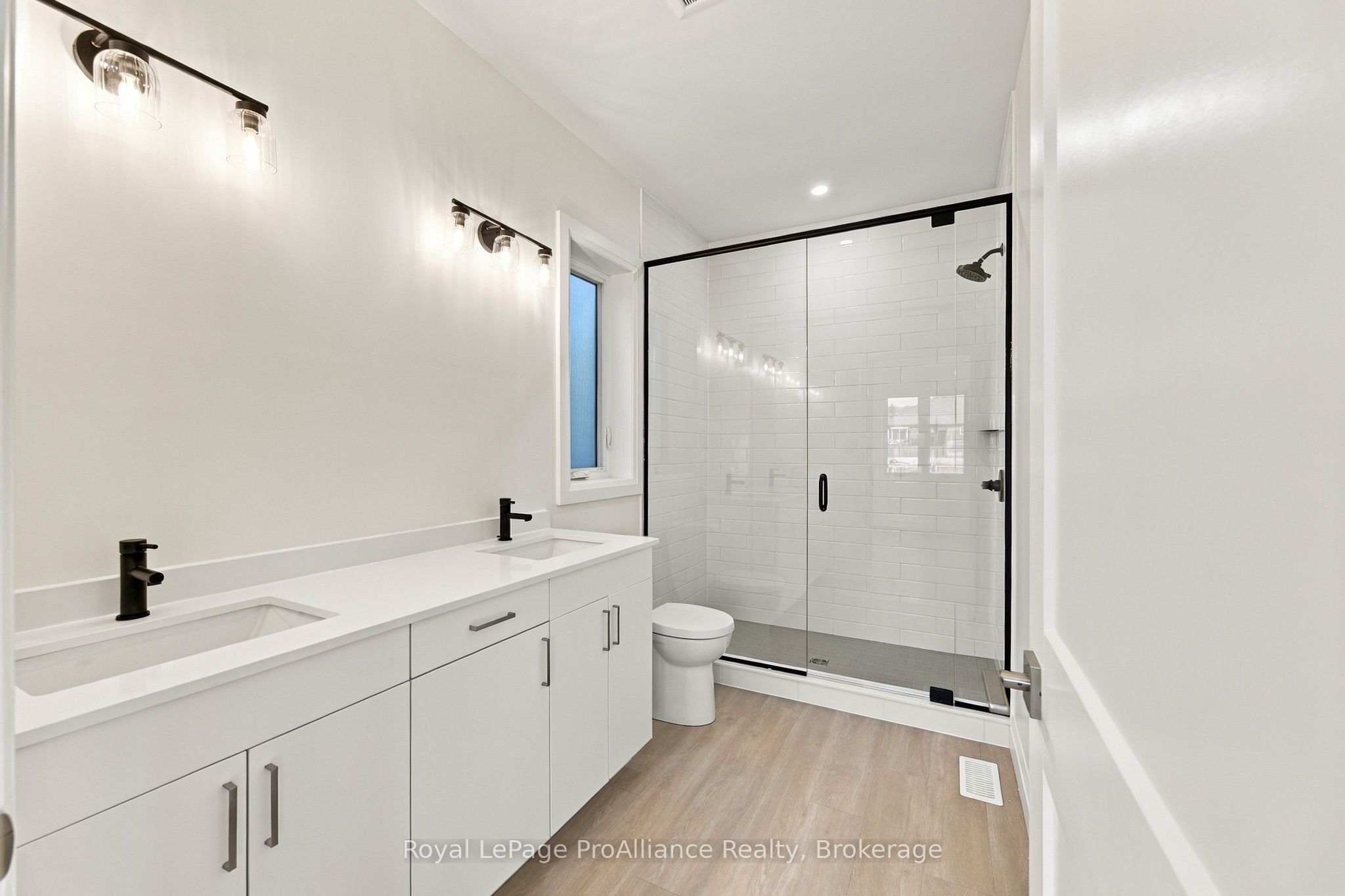 131 Royal Gala Drive Property Photo 28