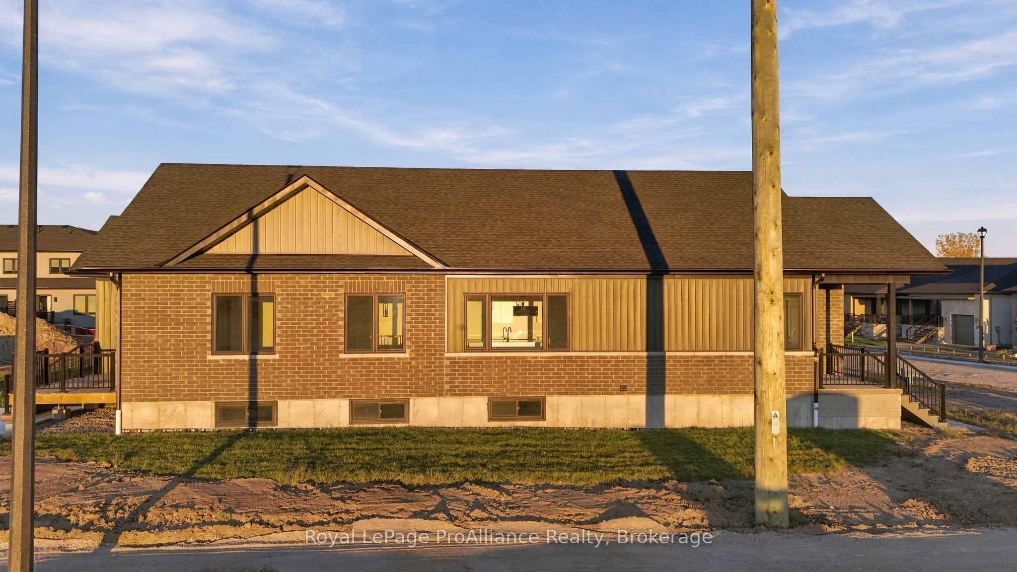 131 Royal Gala Drive Property Photo 45