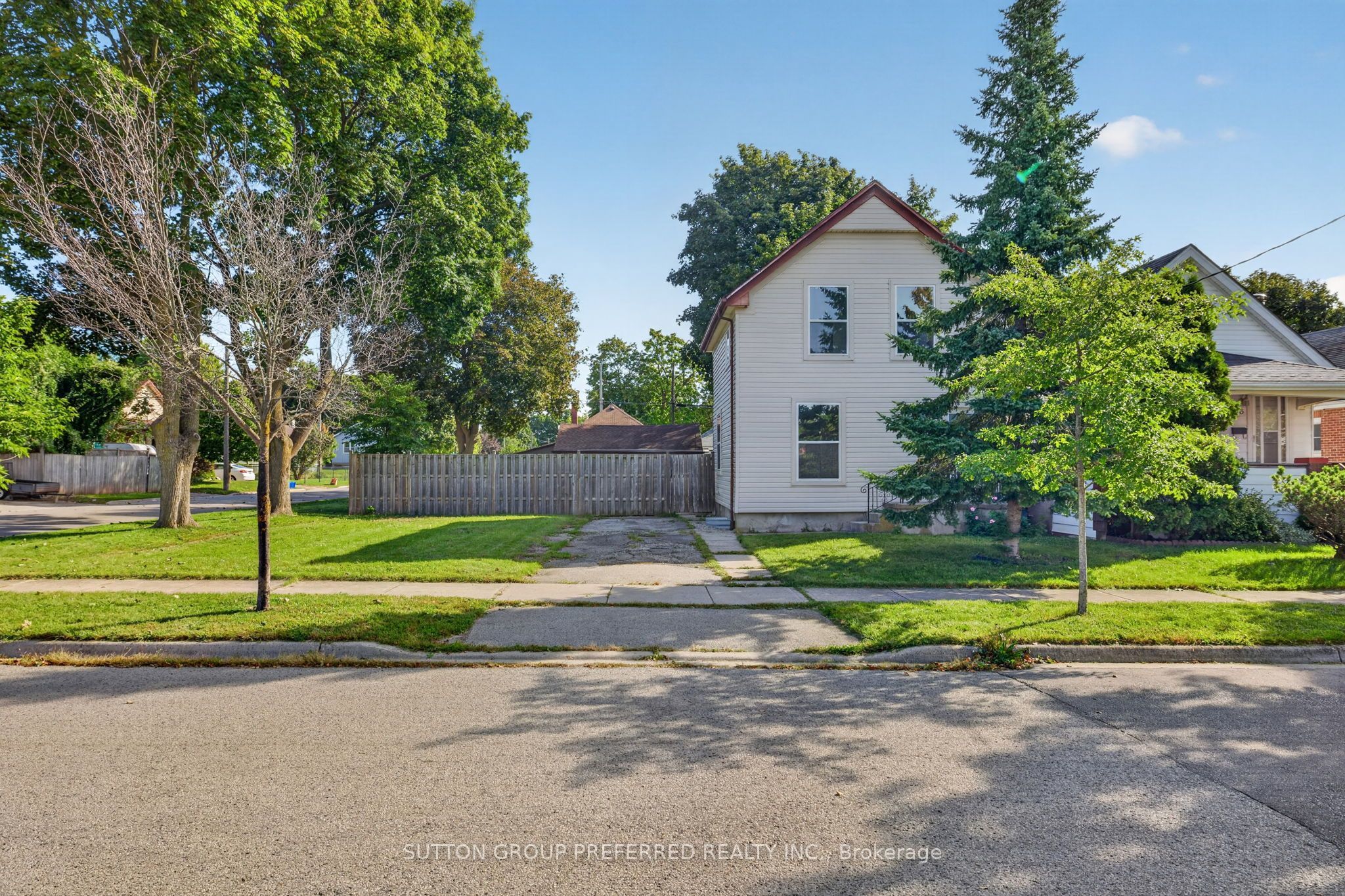 118 Delaware Street Property Photo 1