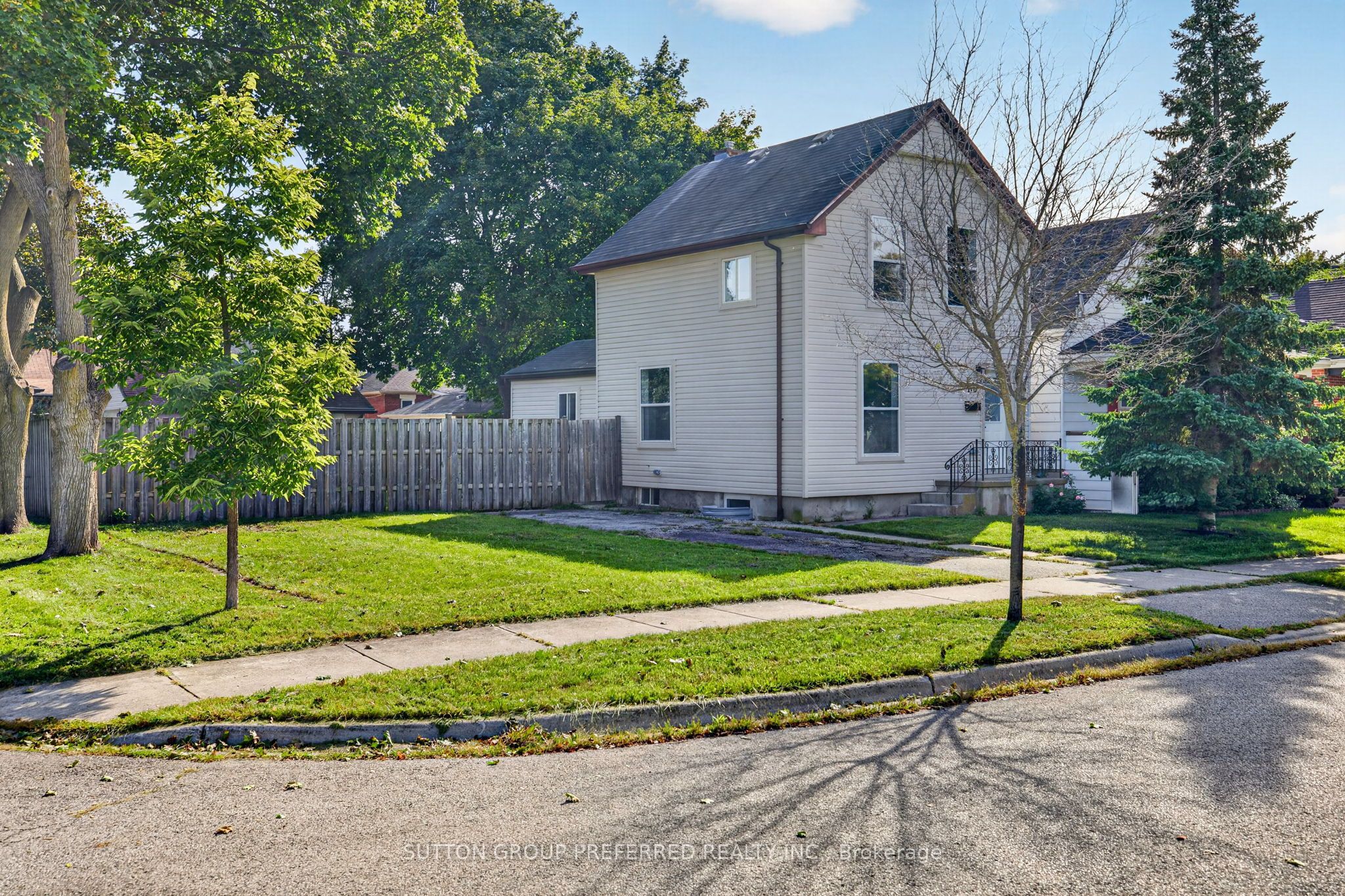 118 Delaware Street Property Photo 2